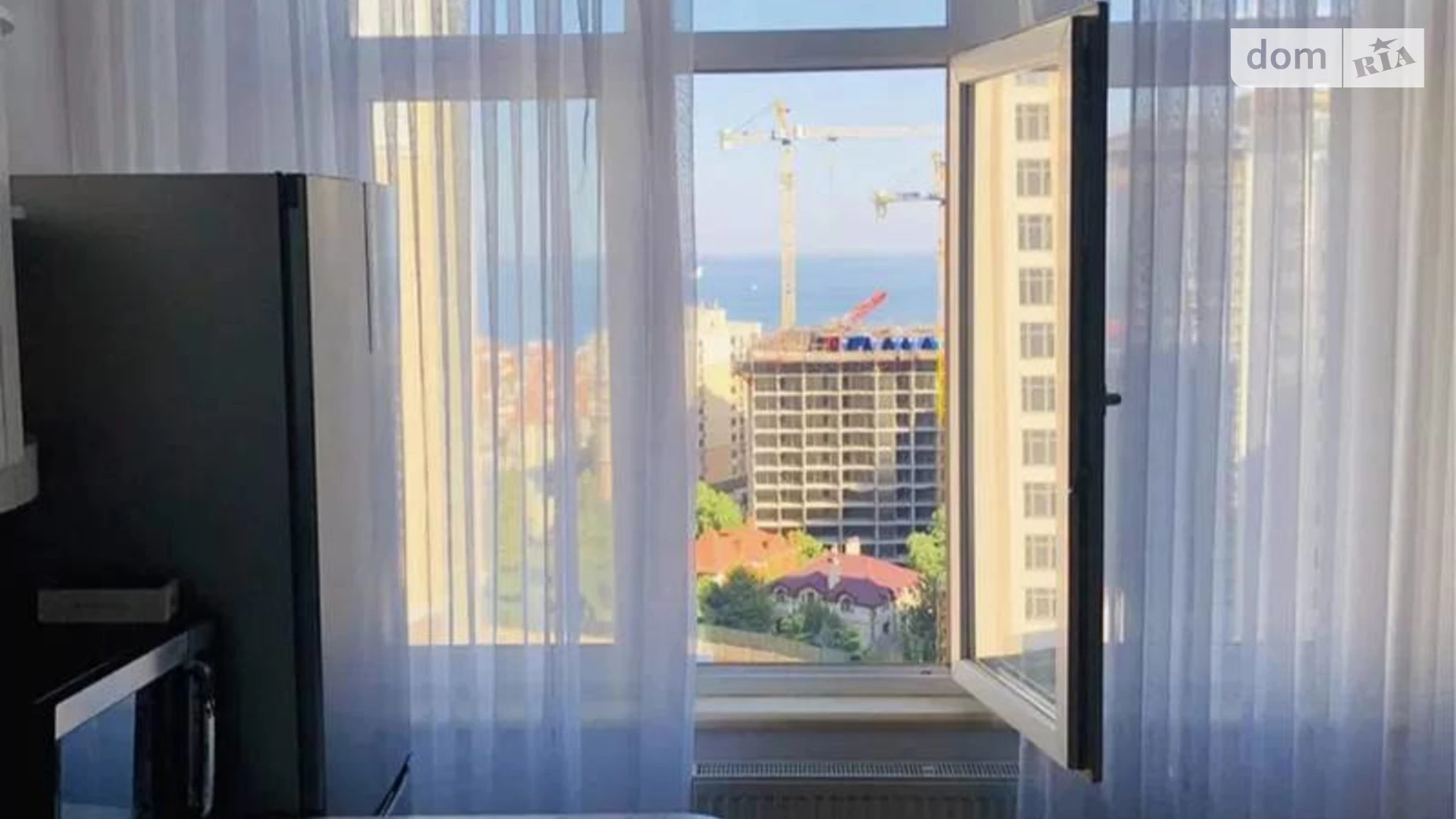 Продается 1-комнатная квартира 50 кв. м в Одессе, ул. Генуэзская, 5 - фото 2