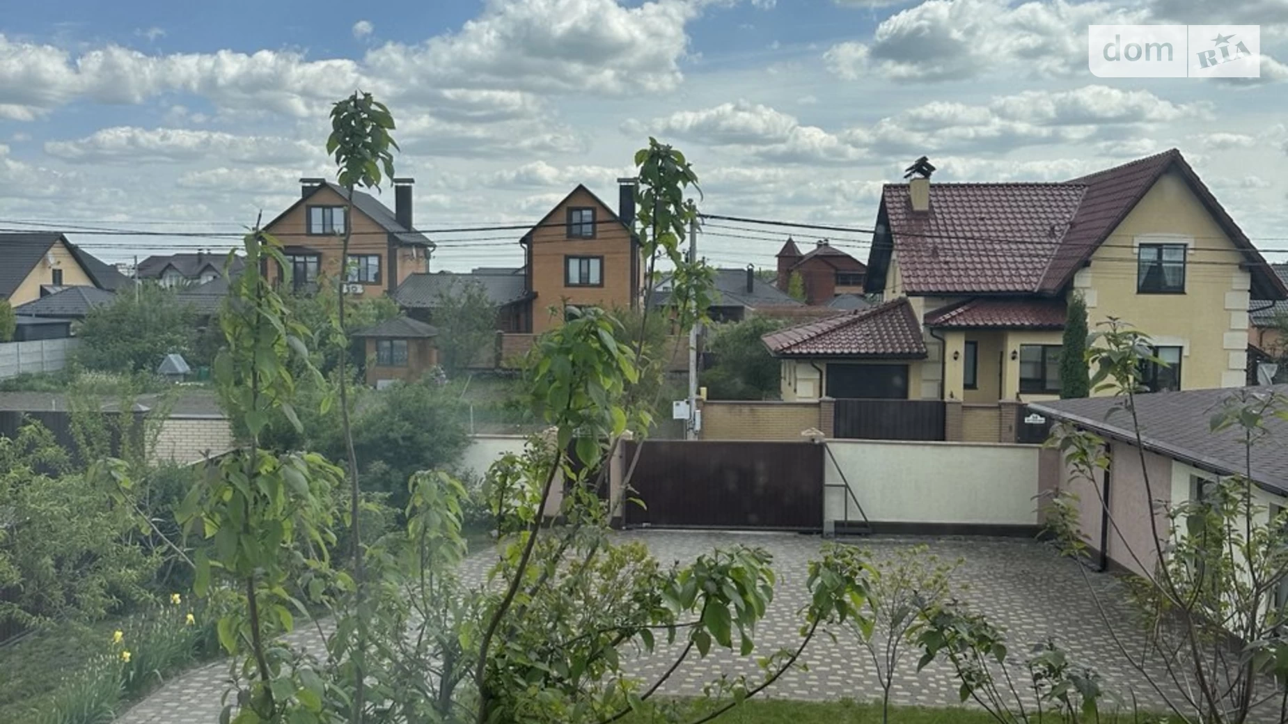 Сдается в аренду дом на 2 этажа 220 кв. м с камином, цена: 1600 $ - фото 3