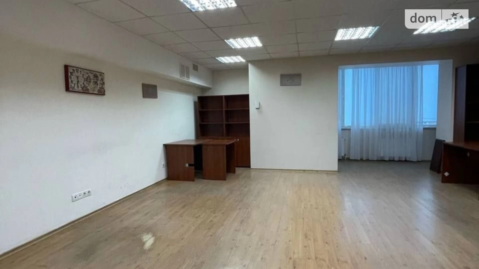 Сдается в аренду офис 167 кв. м в бизнес-центре, цена: 800 $ - фото 3
