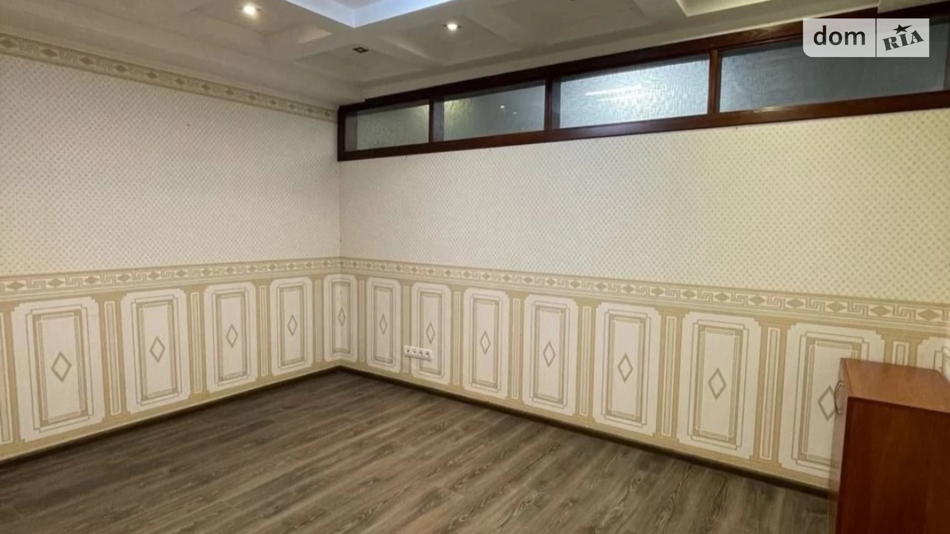 Сдается в аренду офис 167 кв. м в бизнес-центре, цена: 800 $ - фото 5