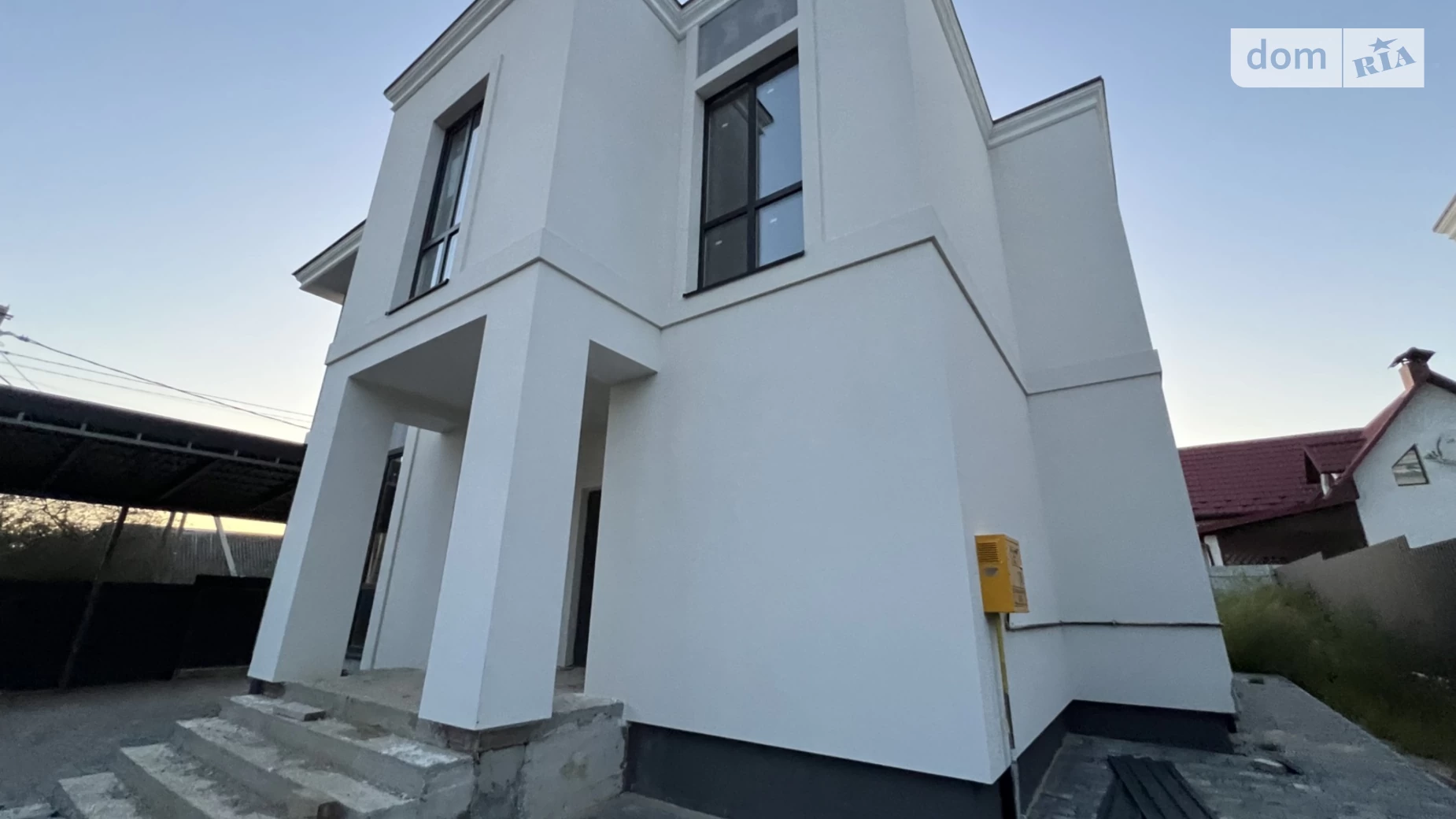Продается дом на 2 этажа 170 кв. м с бассейном, цена: 160000 $ - фото 3