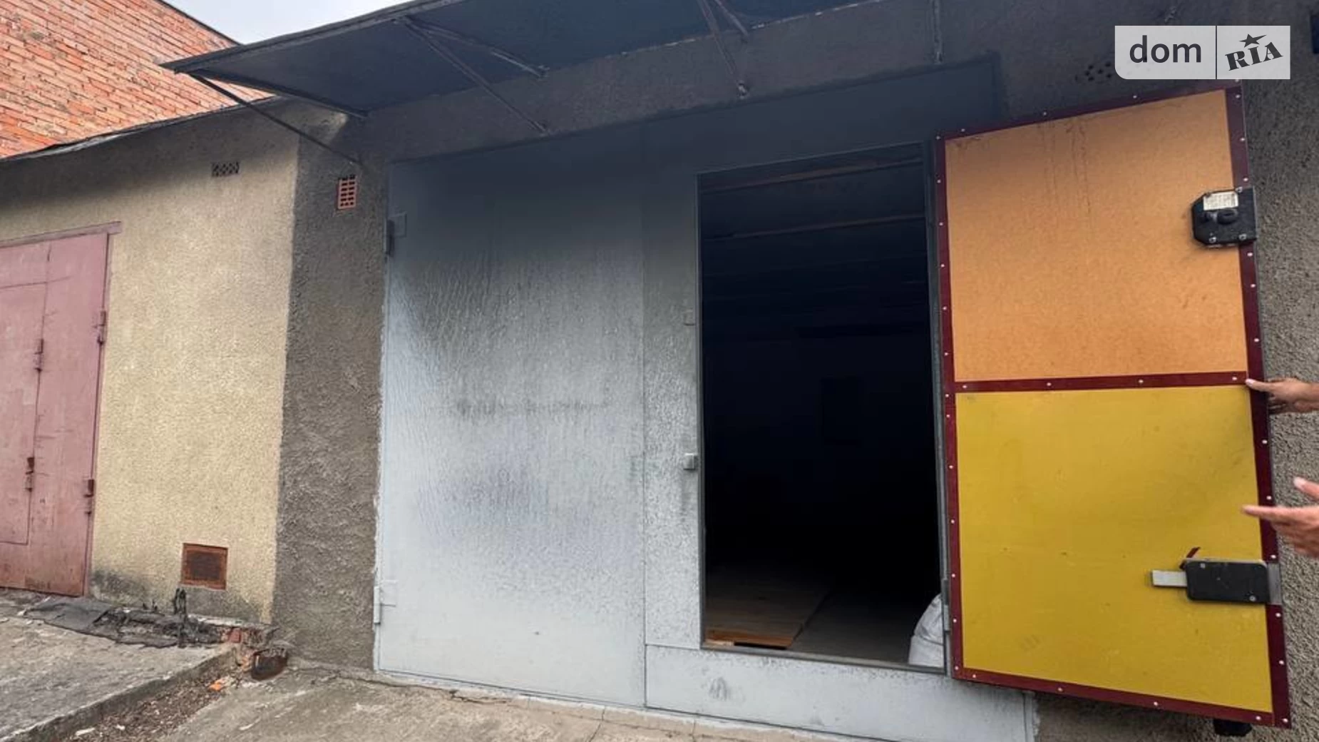 Продается место в гаражном кооперативе под легковое авто на 61.5 кв. м, цена: 18500 $ - фото 3