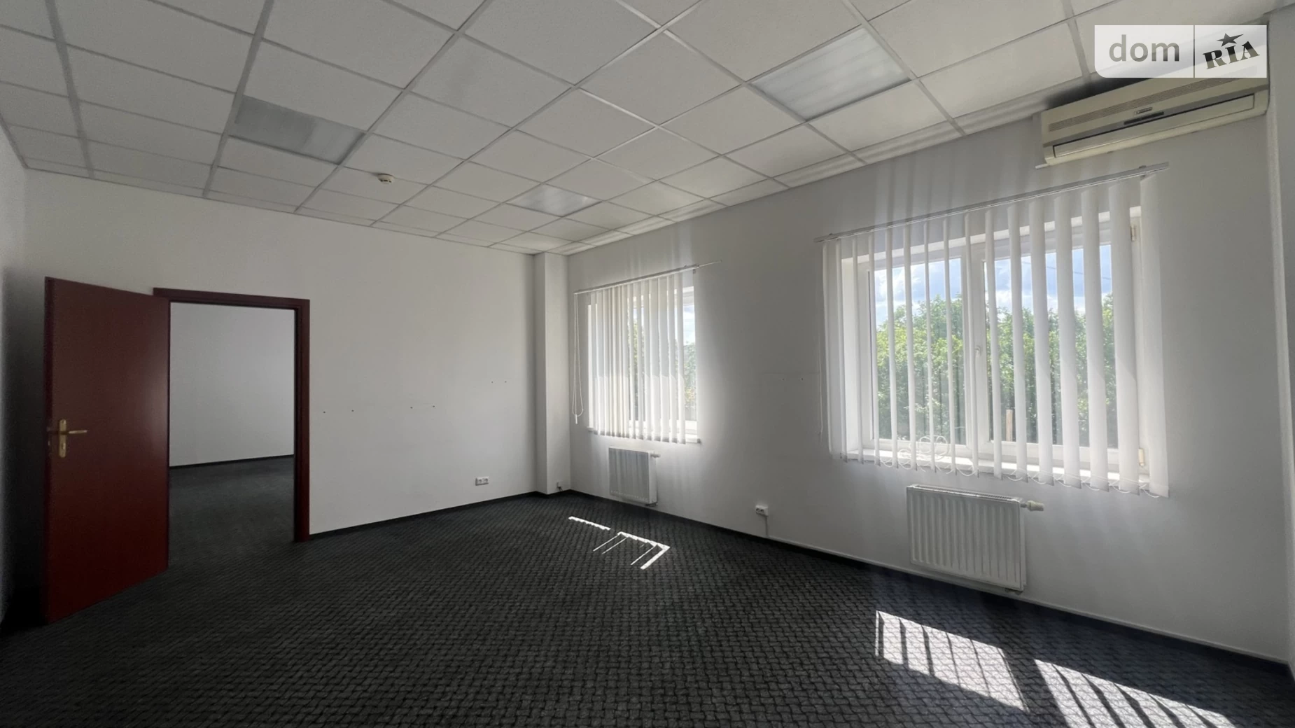 Сдается в аренду офис 205 кв. м в бизнес-центре, цена: 1435 $ - фото 2