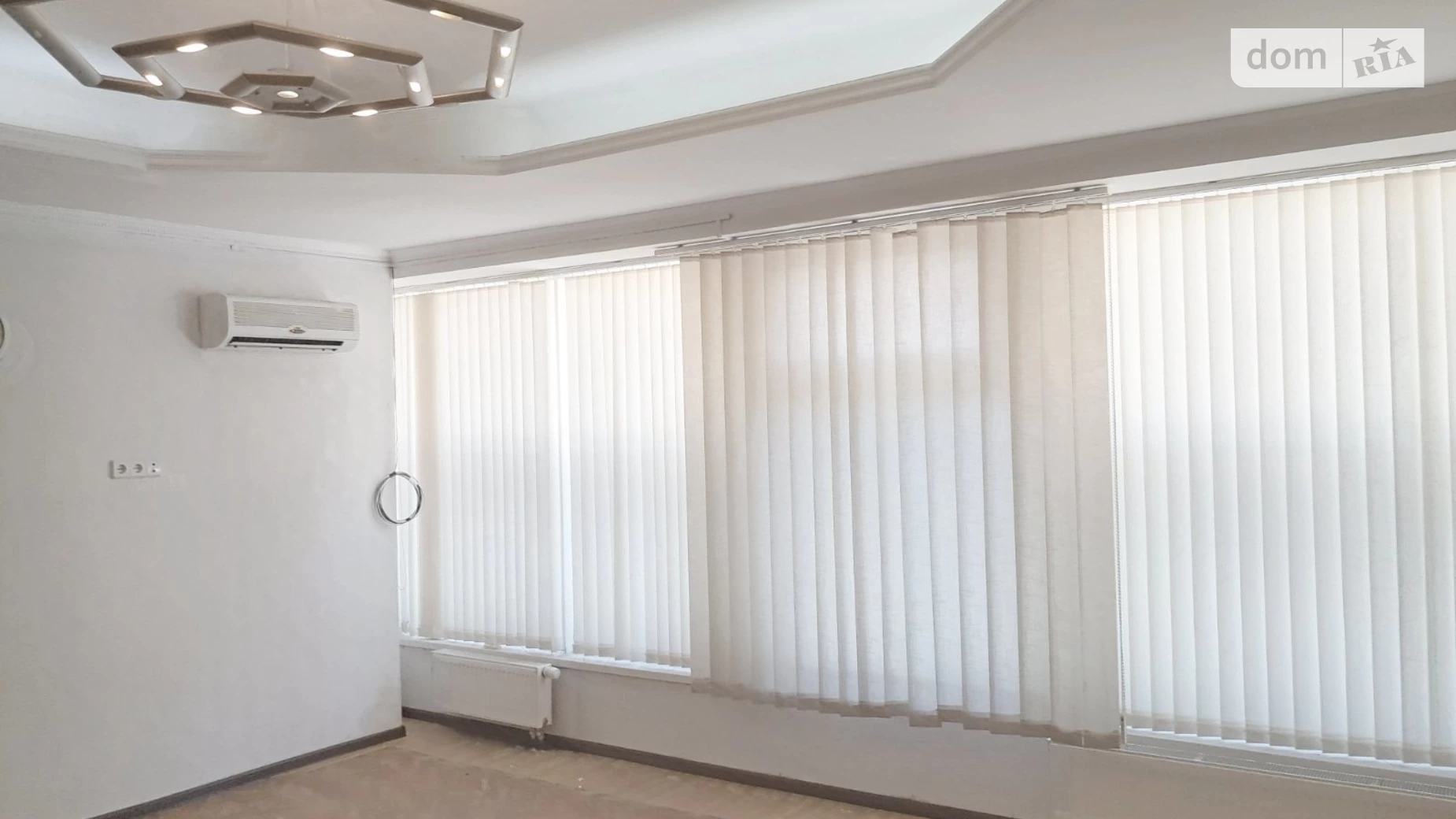 Сдается в аренду офис 35.9 кв. м в бизнес-центре, цена: 10500 грн - фото 2