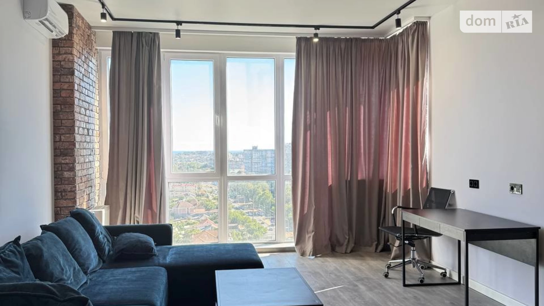 Продается 2-комнатная квартира 69 кв. м в Одессе, ул. Костанди, 104Б - фото 2