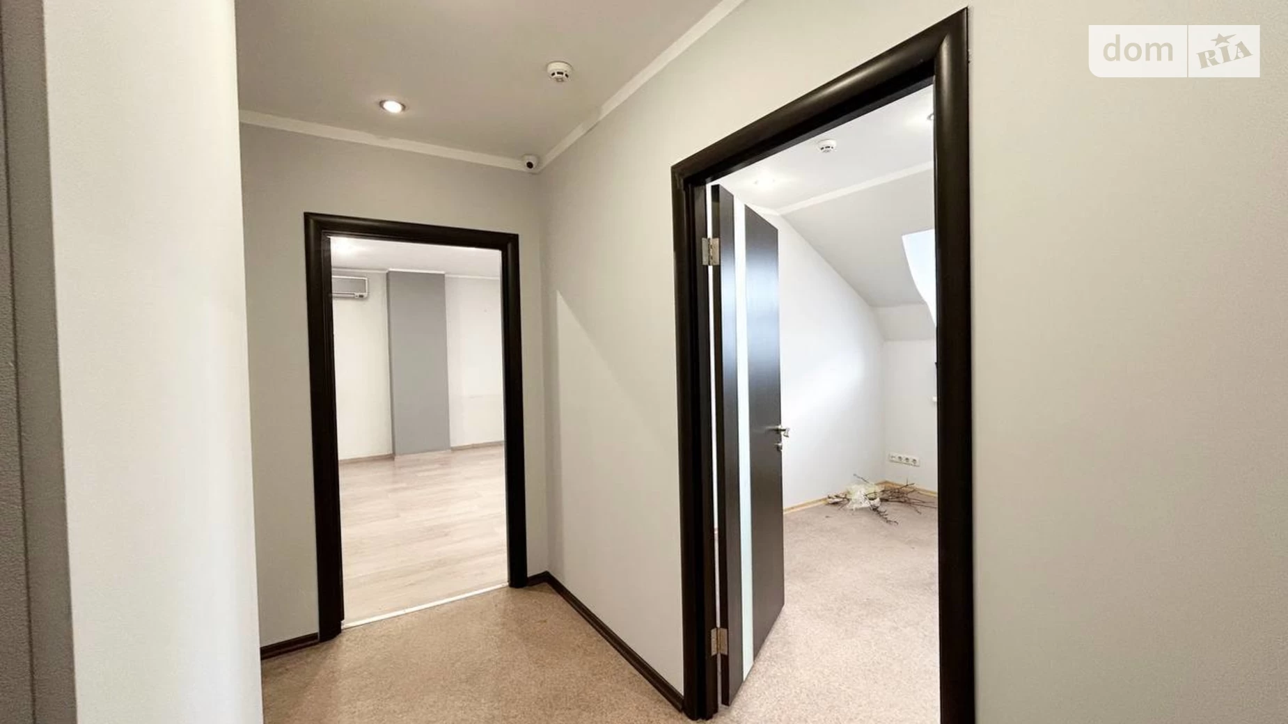 Сдается в аренду офис 167 кв. м в бизнес-центре, цена: 30000 грн - фото 3