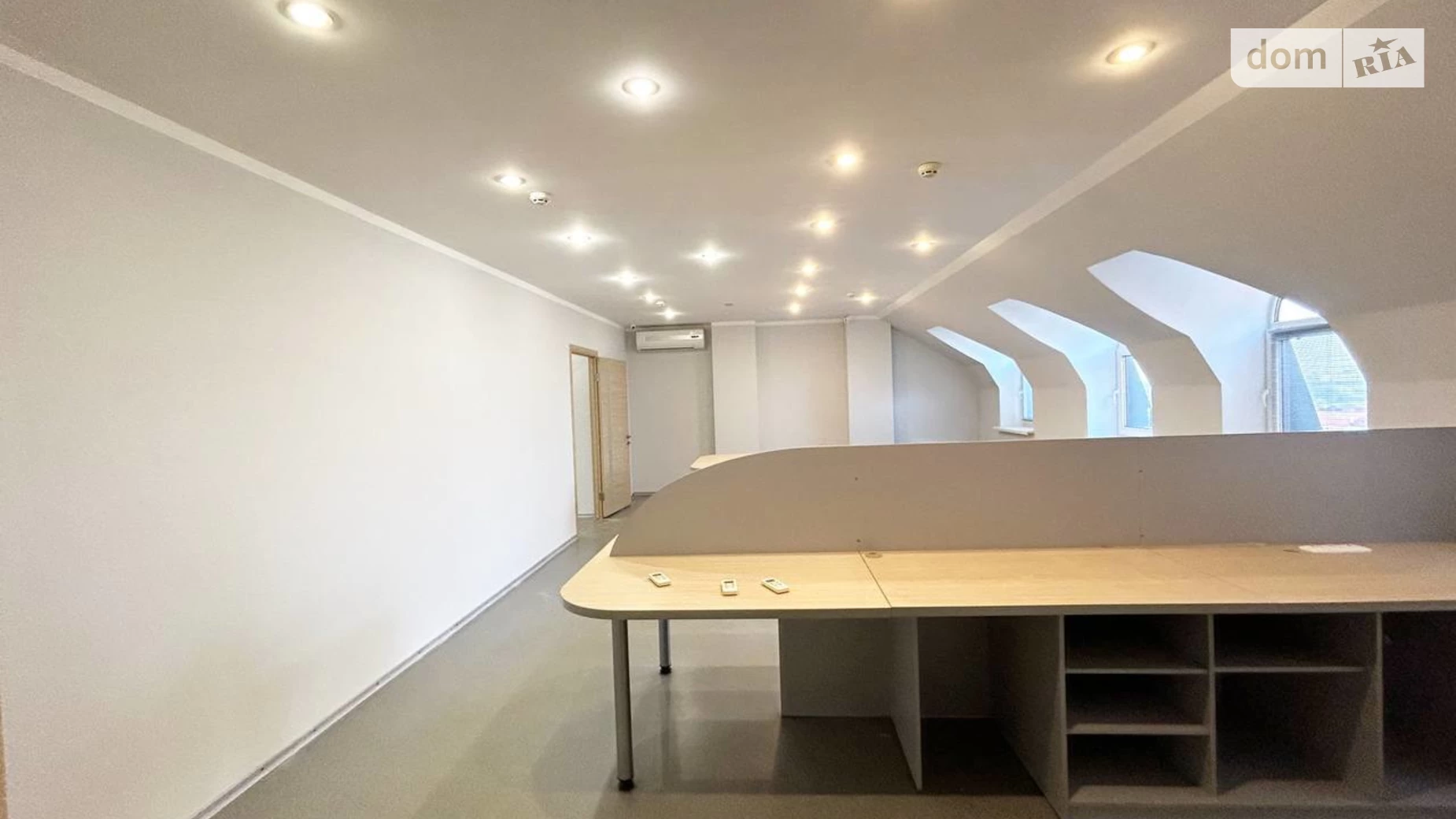 Сдается в аренду офис 167 кв. м в бизнес-центре, цена: 30000 грн - фото 4
