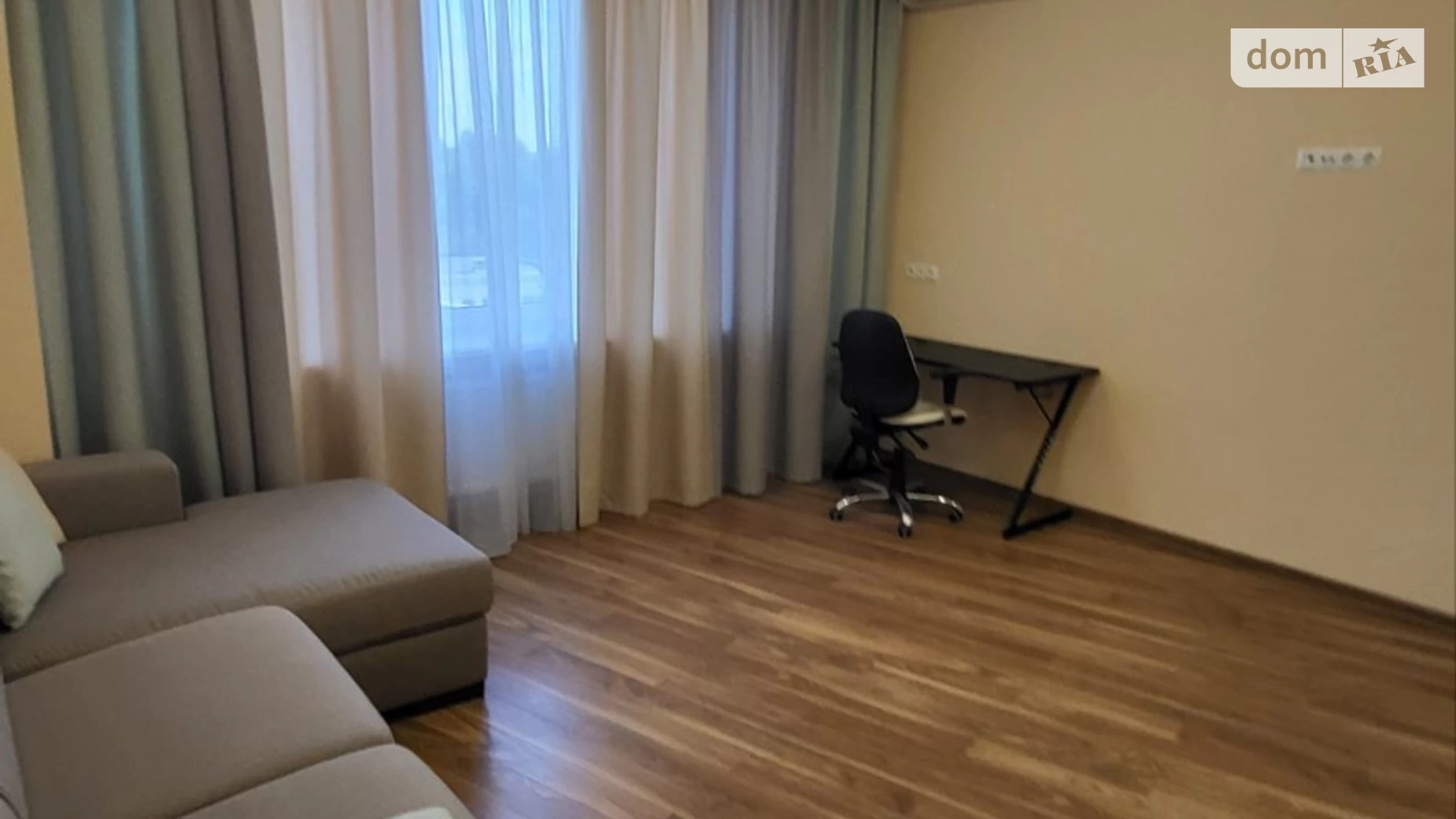 Продается 3-комнатная квартира 121.4 кв. м в Харькове, ул. Энвера Ахсарова, 13А - фото 2