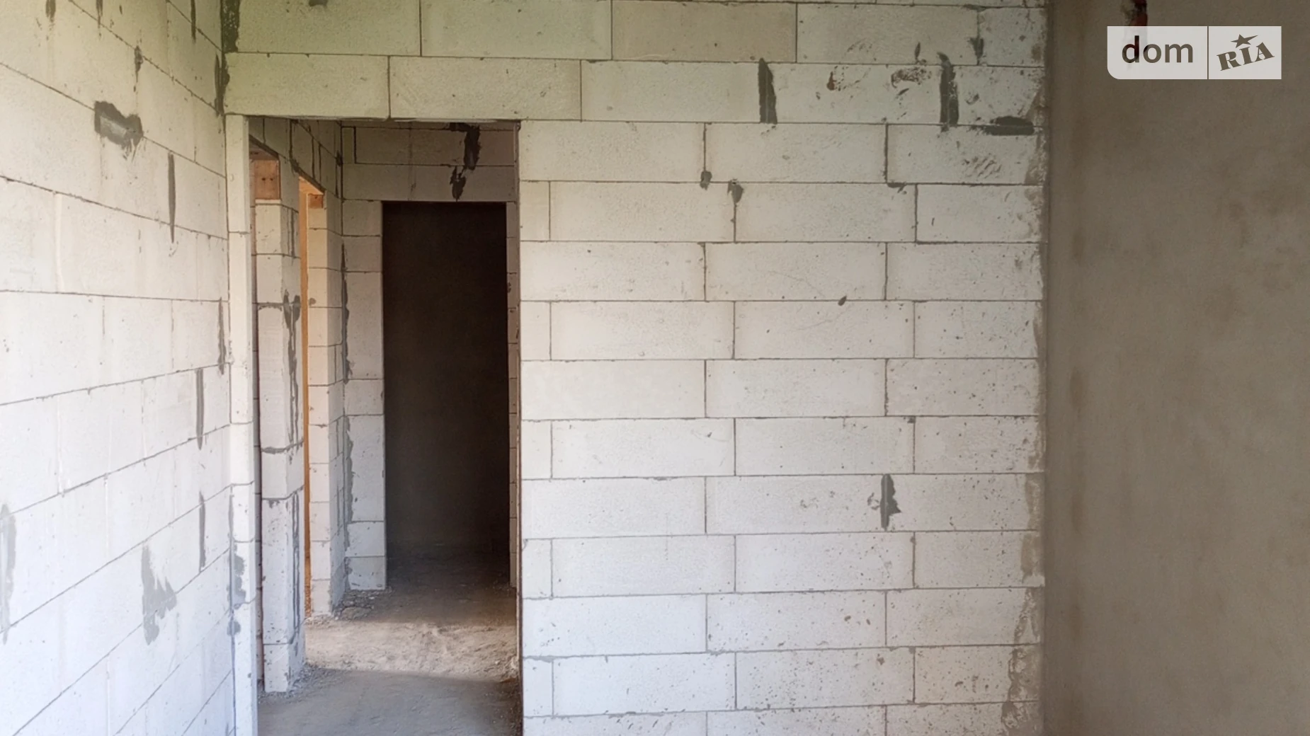 Продается 2-комнатная квартира 65.2 кв. м в, цена: 62000 $ - фото 2