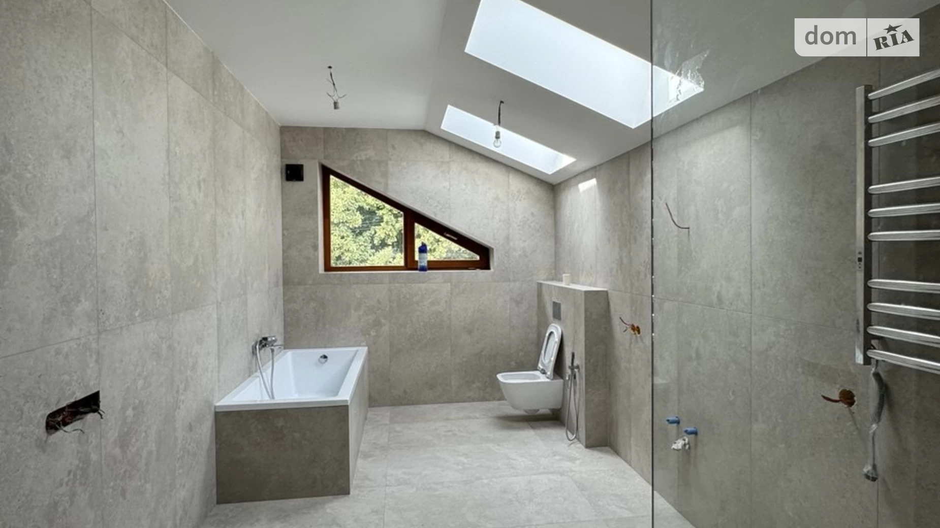 Продается дом на 2 этажа 295 кв. м с бассейном, цена: 295000 $ - фото 3