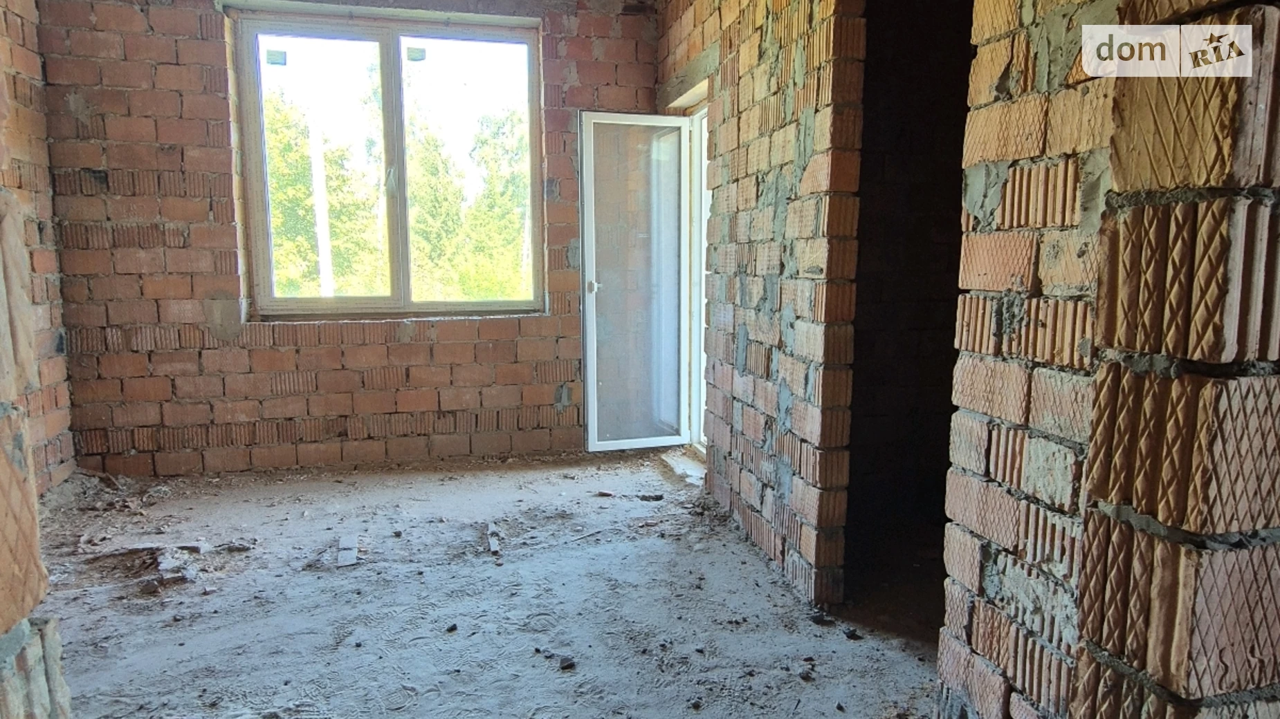 Продается дом на 3 этажа 100 кв. м с участком, цена: 68000 $ - фото 4