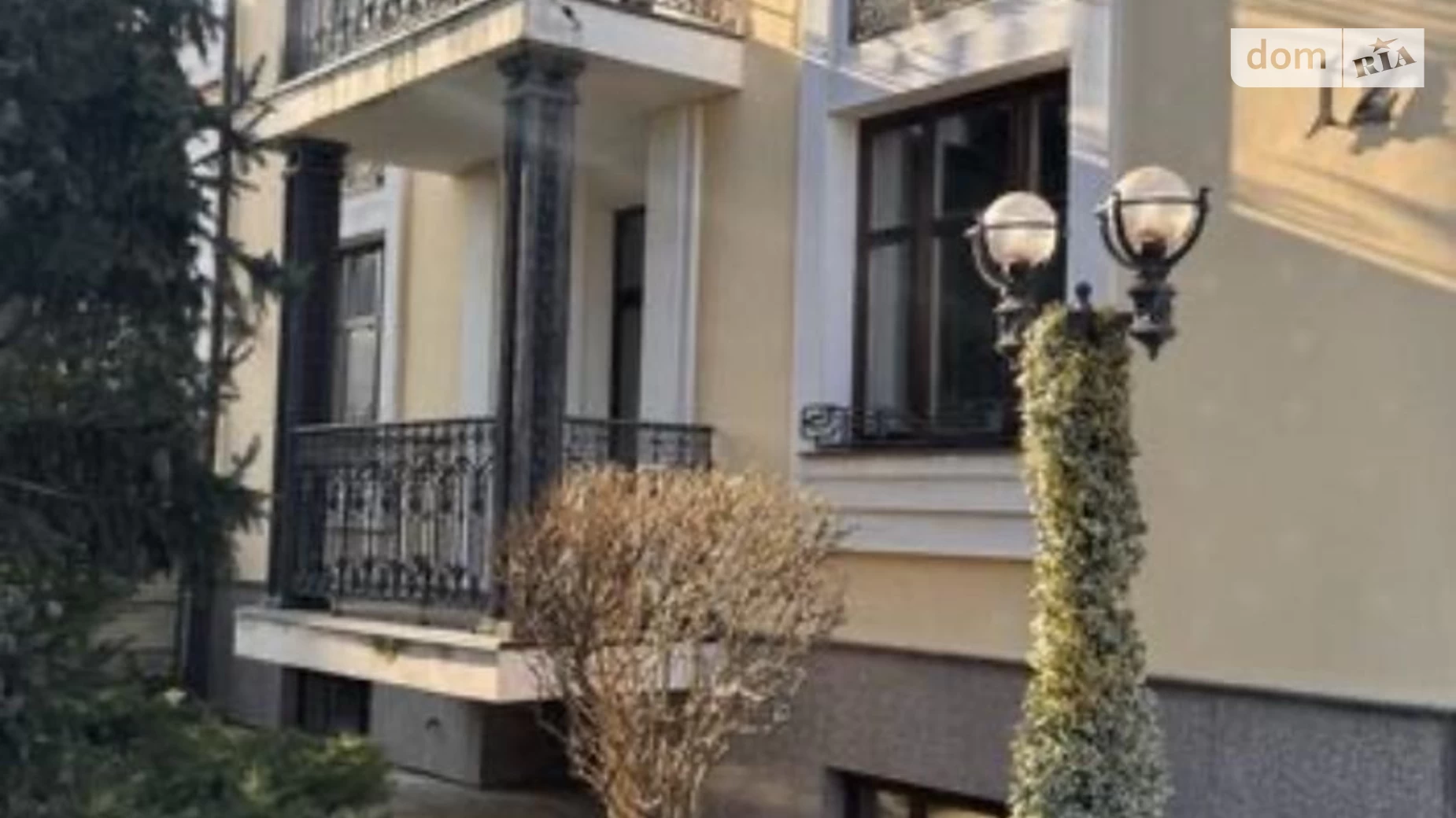Продается дом на 2 этажа 375 кв. м с гаражом, цена: 875000 $ - фото 2