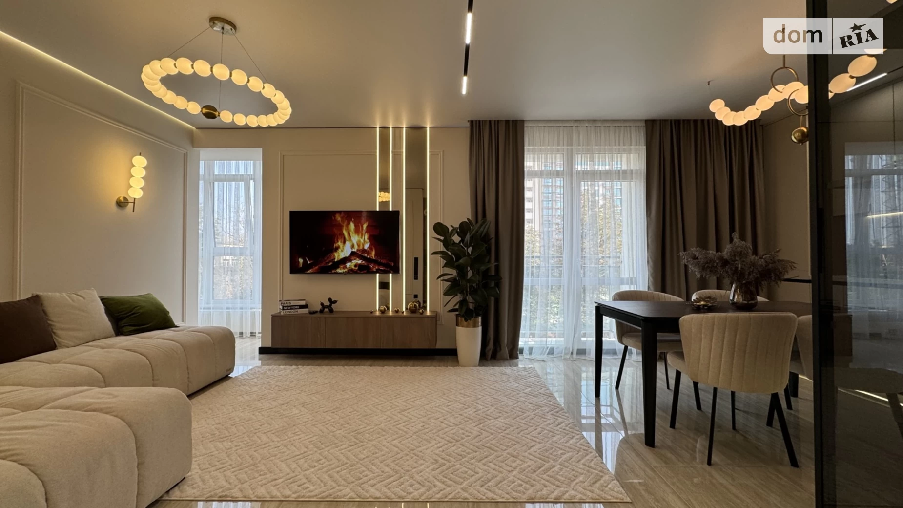 Продается 3-комнатная квартира 92.3 кв. м в Ивано-Франковске, ул. Гетьмана Ивана Мазепы, 164 корпус 9 - фото 2