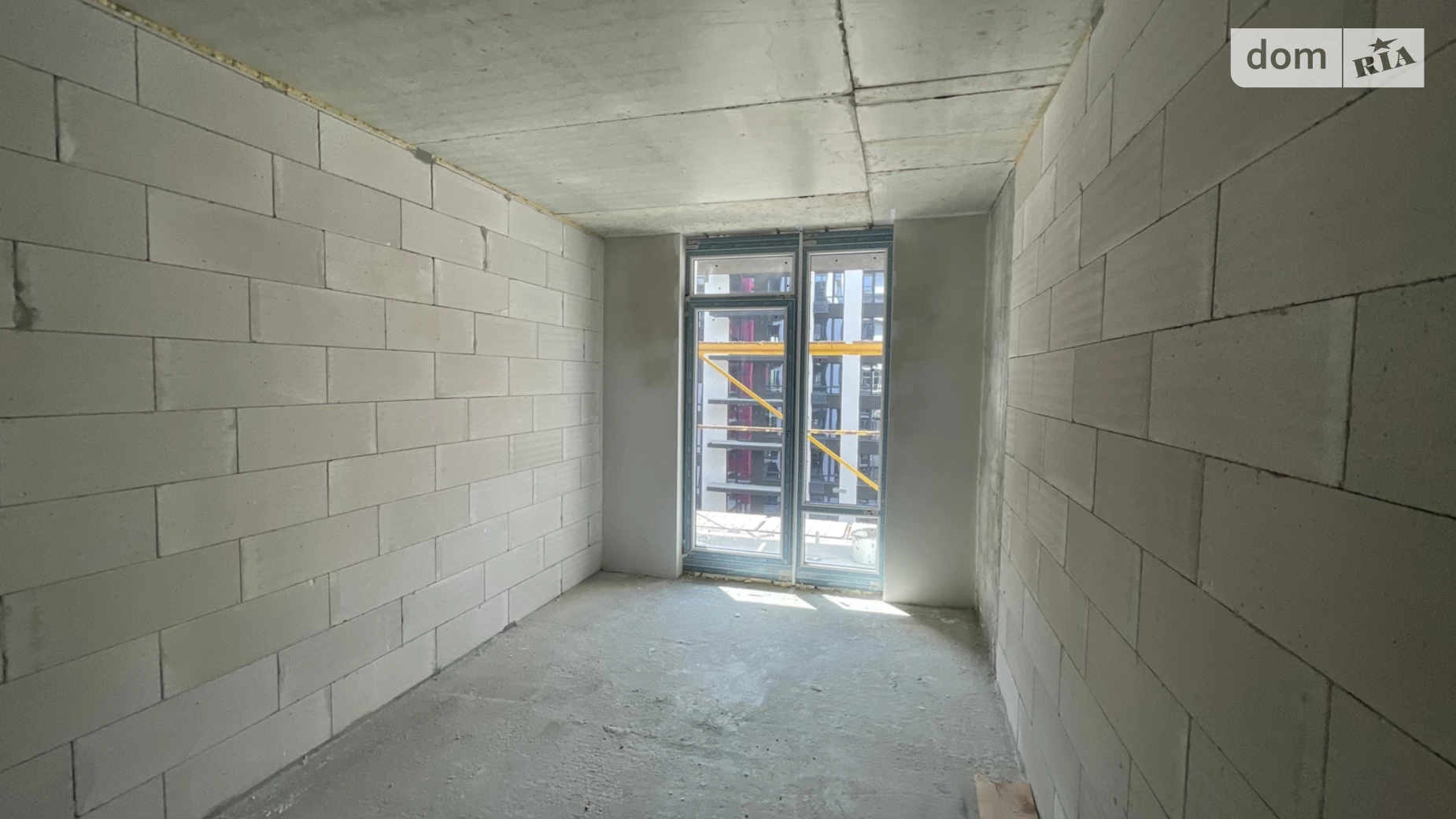 Продается 1-комнатная квартира 41 кв. м в Ивано-Франковске, ул. Левицкого Романа - фото 2