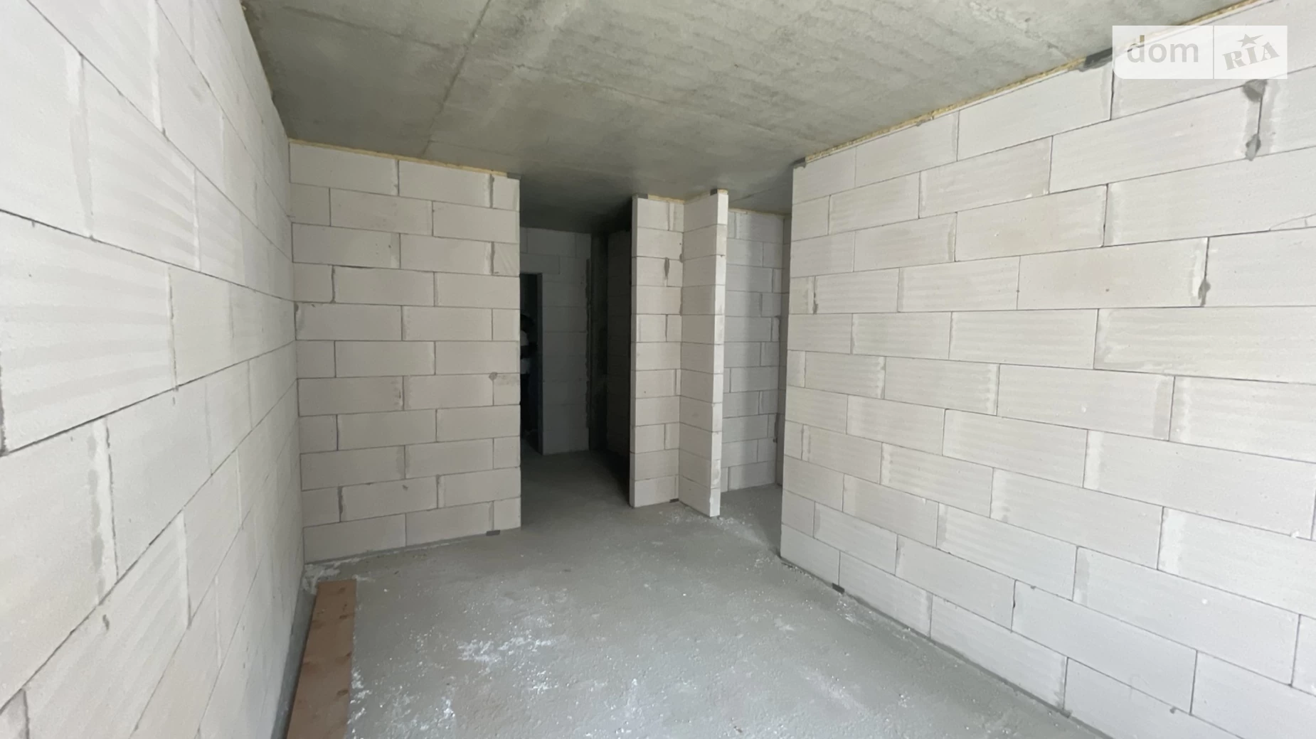 Продается 1-комнатная квартира 41 кв. м в Ивано-Франковске, ул. Левицкого Романа - фото 3