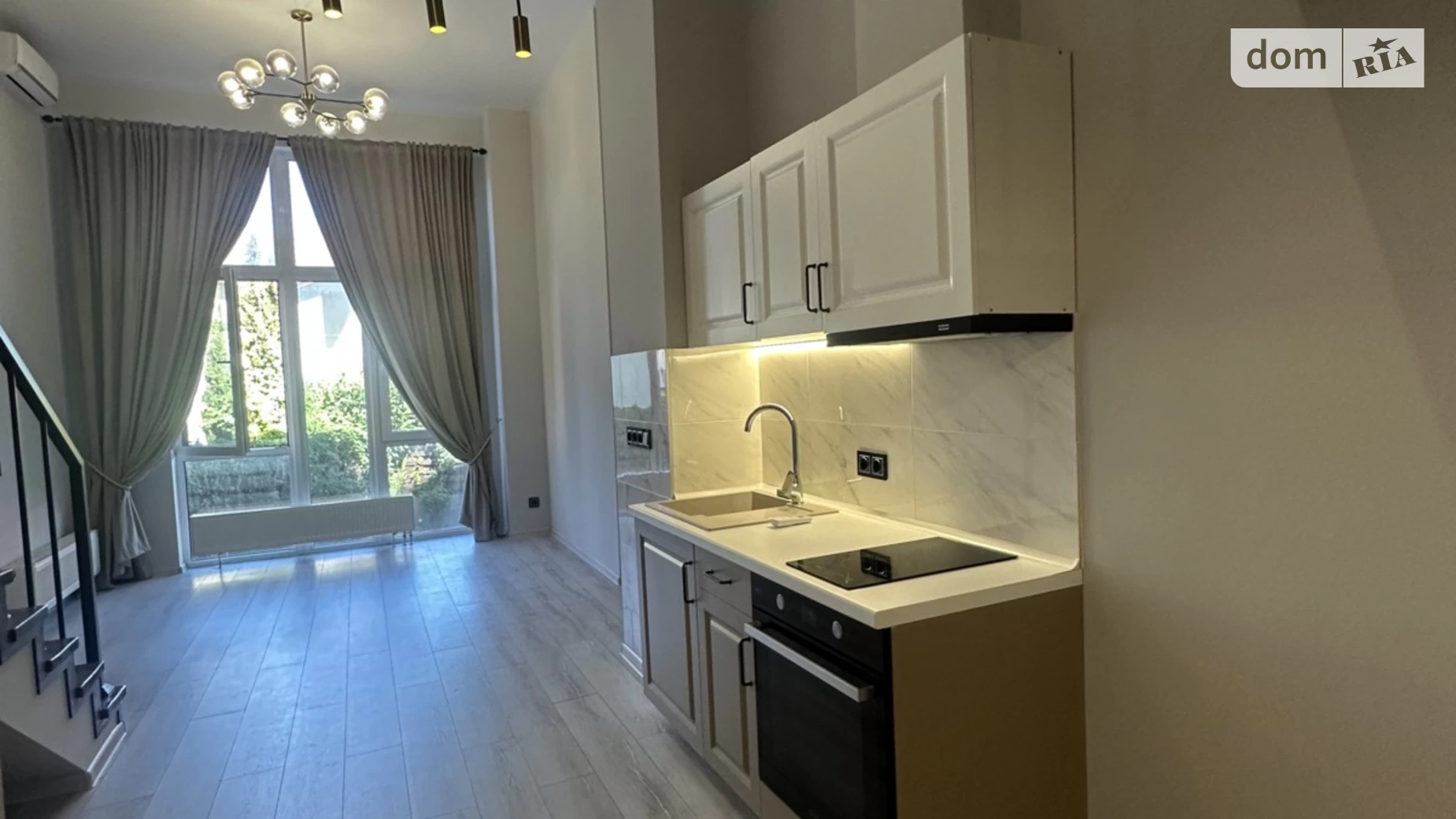 Продается 1-комнатная квартира 40 кв. м в Одессе, ул. Валерия Самофалова, 20 - фото 2