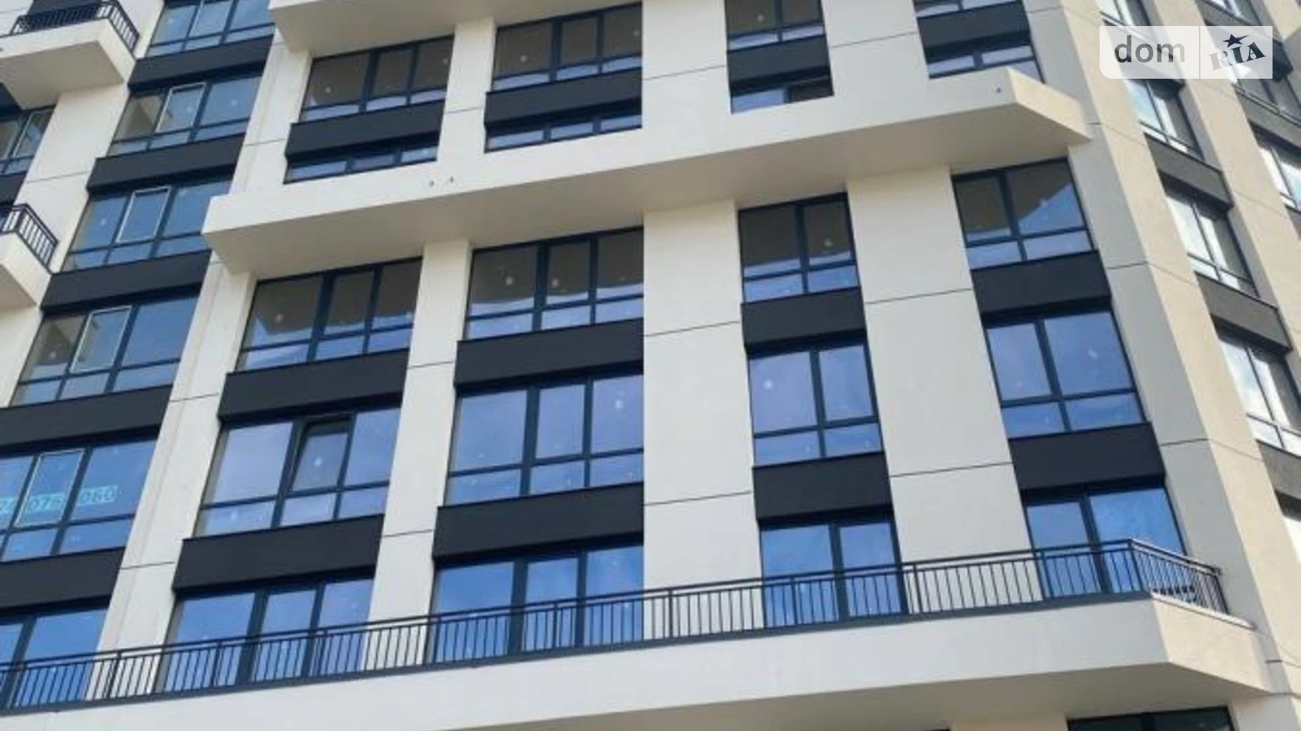 Продается 1-комнатная квартира 39.5 кв. м в Ивано-Франковске, ул. Набережная имени Василия Стефаника, 90 - фото 3