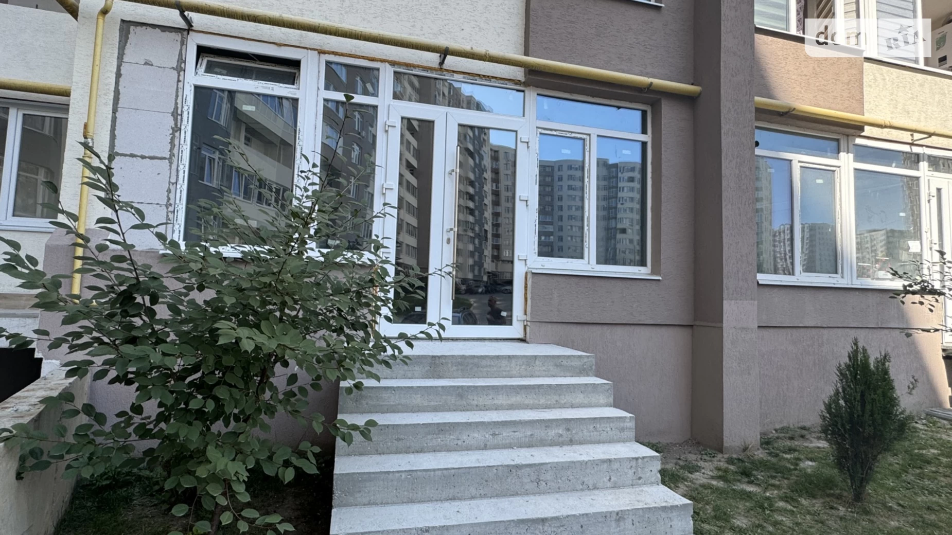 Сдается в аренду помещения свободного назначения 60 кв. м в 12-этажном здании, цена: 15000 грн - фото 2