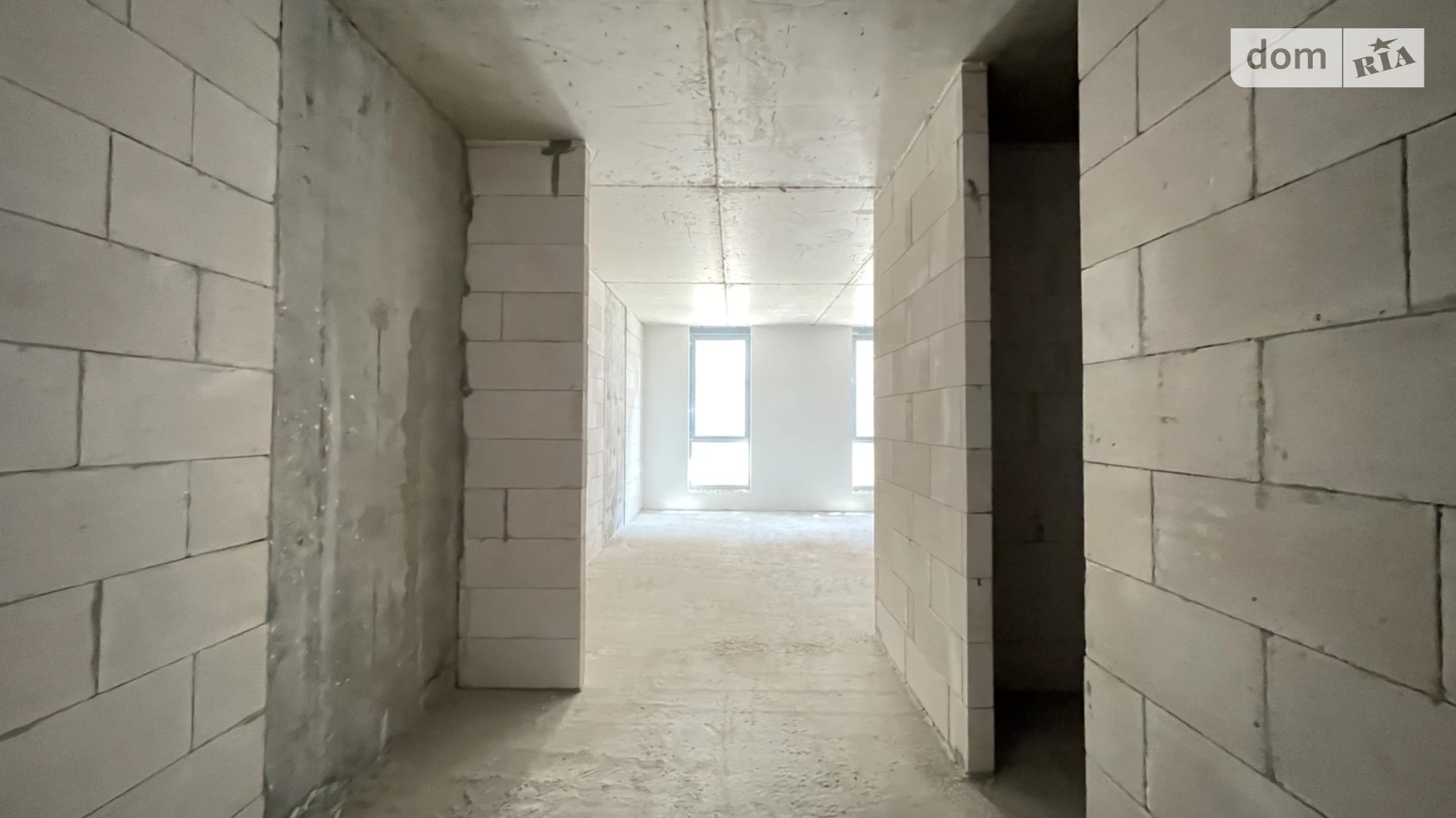 Продается 1-комнатная квартира 40 кв. м в Ивано-Франковске, ул. Левицкого Романа - фото 3