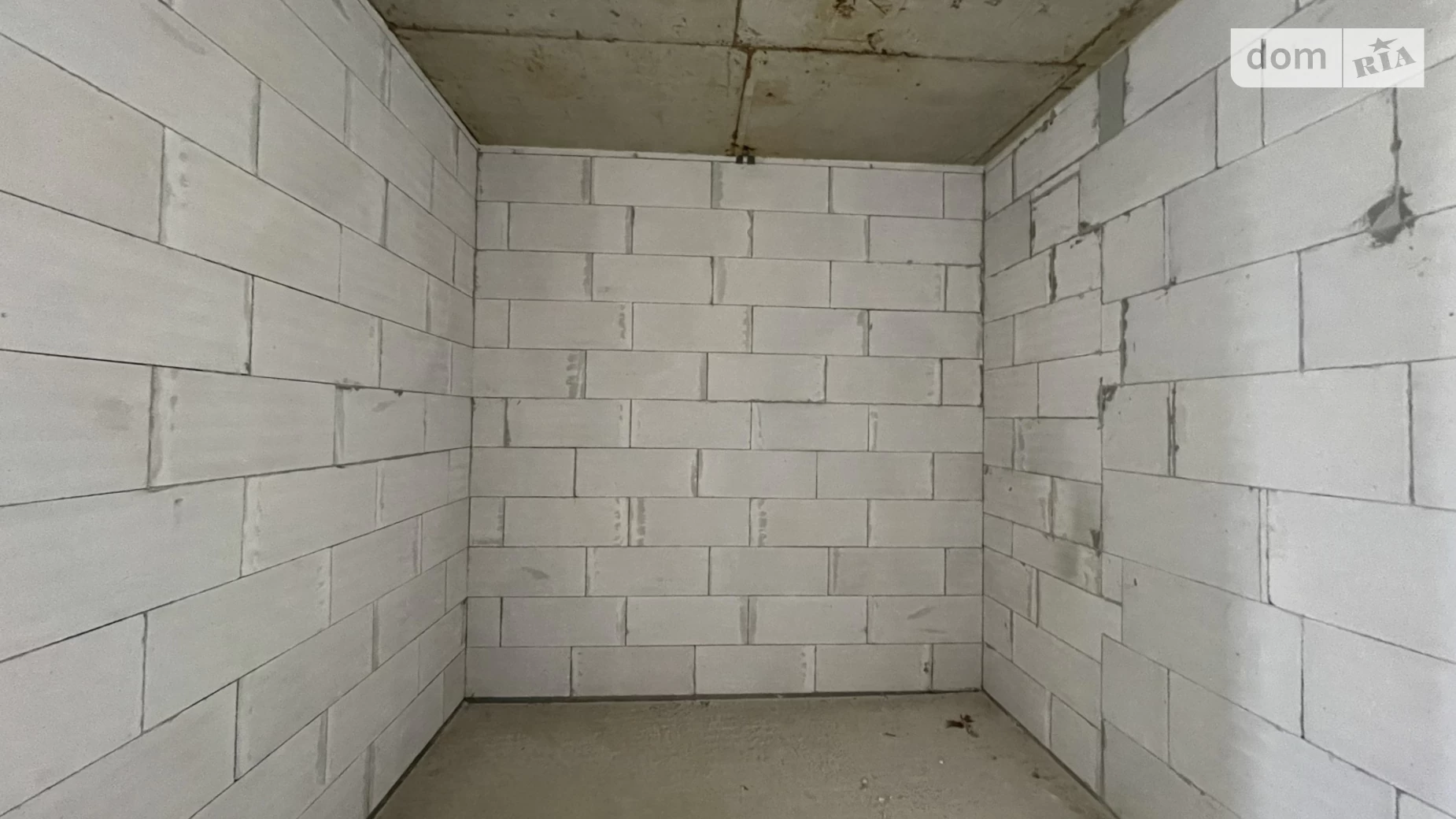 Продается 2-комнатная квартира 67 кв. м в Ивано-Франковске, ул. Левицкого Романа - фото 3