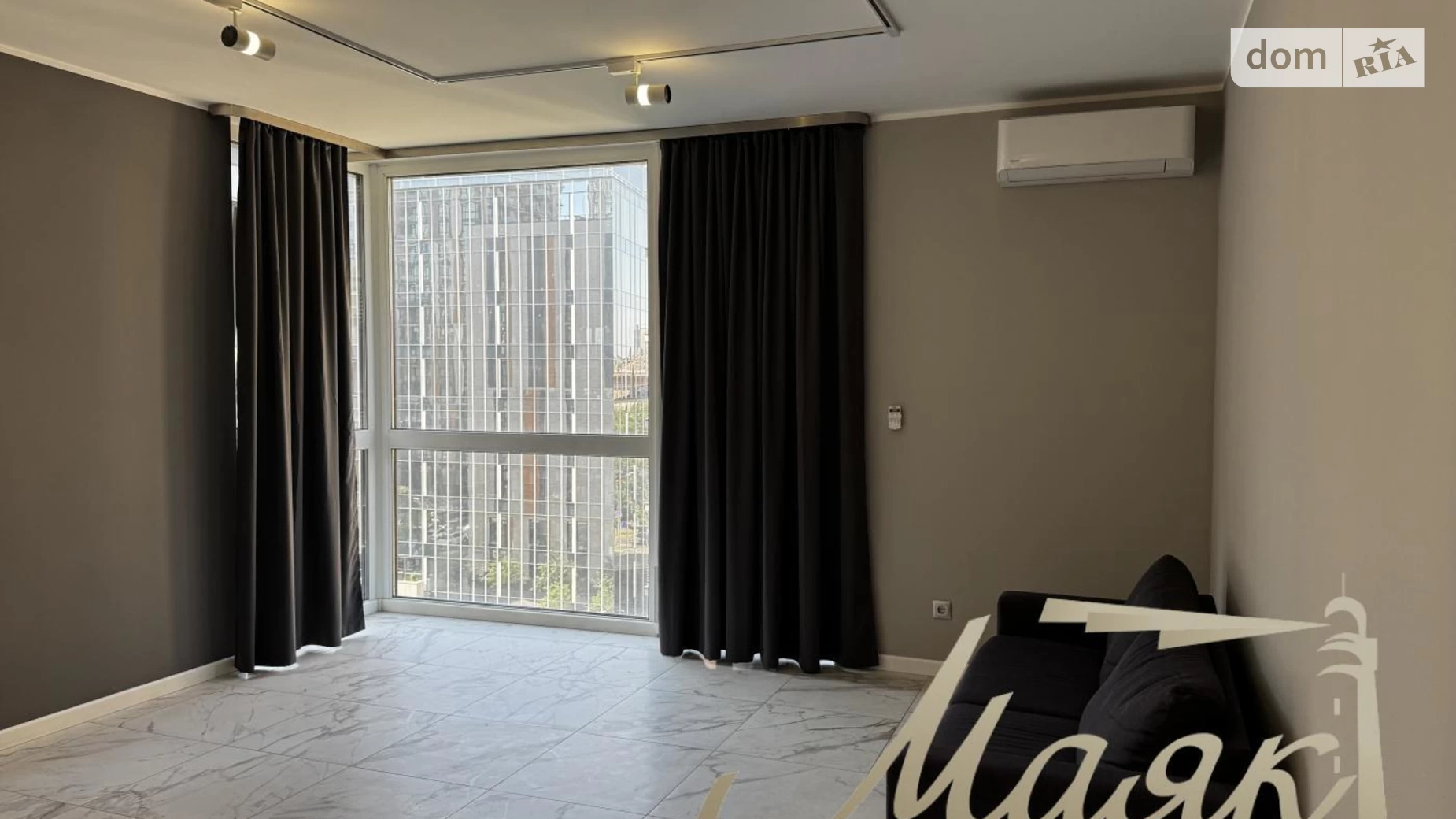 Сдается в аренду офис 65 кв. м в бизнес-центре, цена: 1200 $ - фото 5