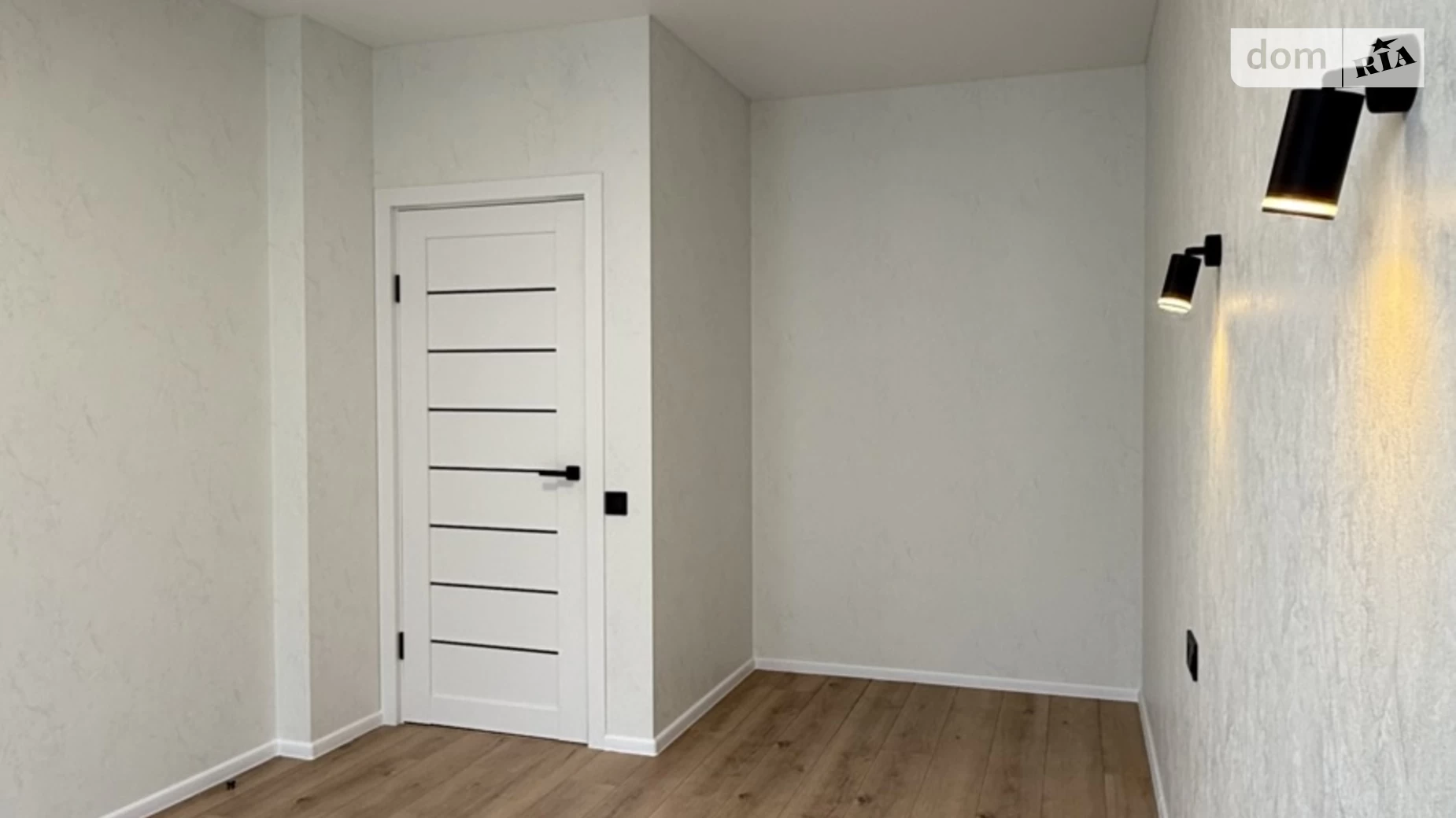 Продается 1-комнатная квартира 40 кв. м в Брюховичах, ул. Независимости, 19 - фото 4