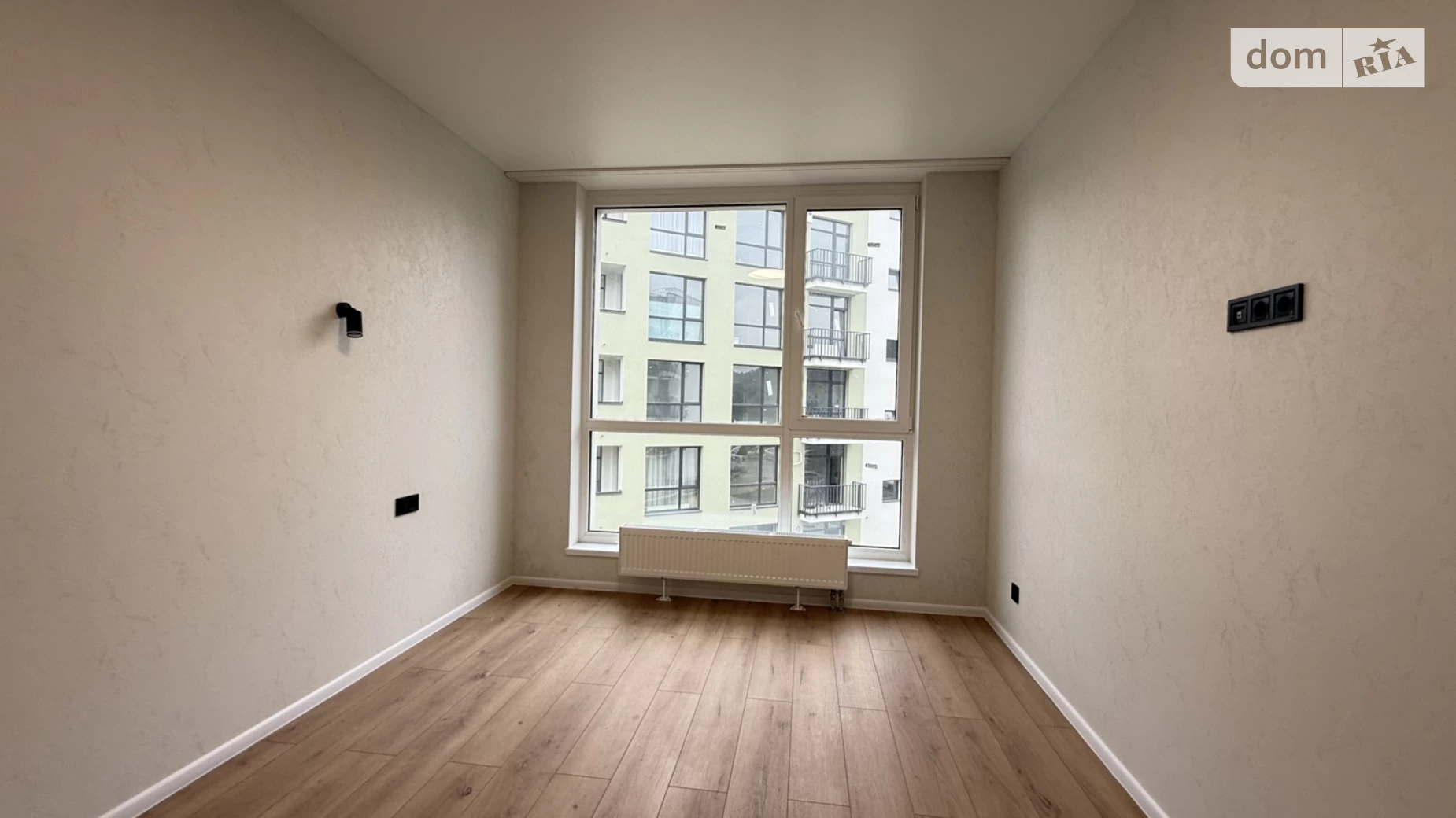 Продается 1-комнатная квартира 40 кв. м в Брюховичах, ул. Независимости, 19 - фото 2