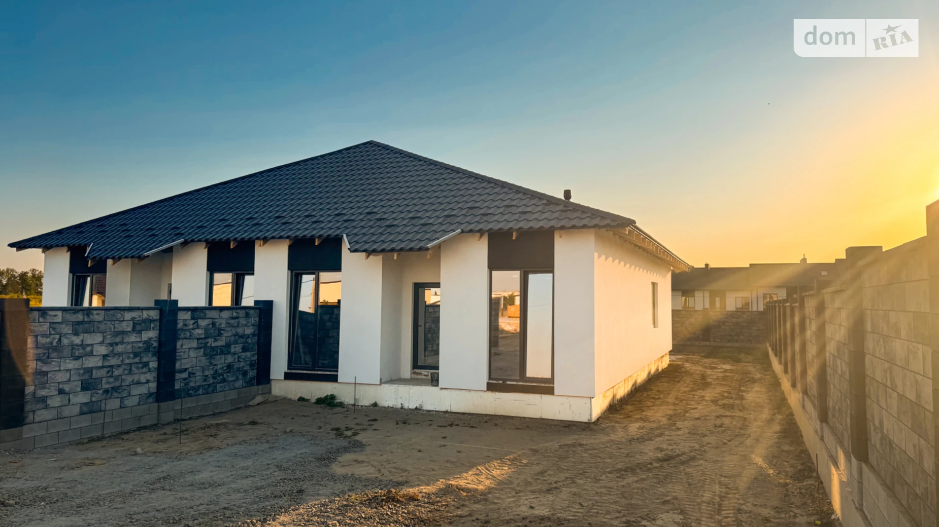 ул. Кулика и Гудачека(Макарова) Ювілейний Ровно, цена: 73000 $ - фото 2