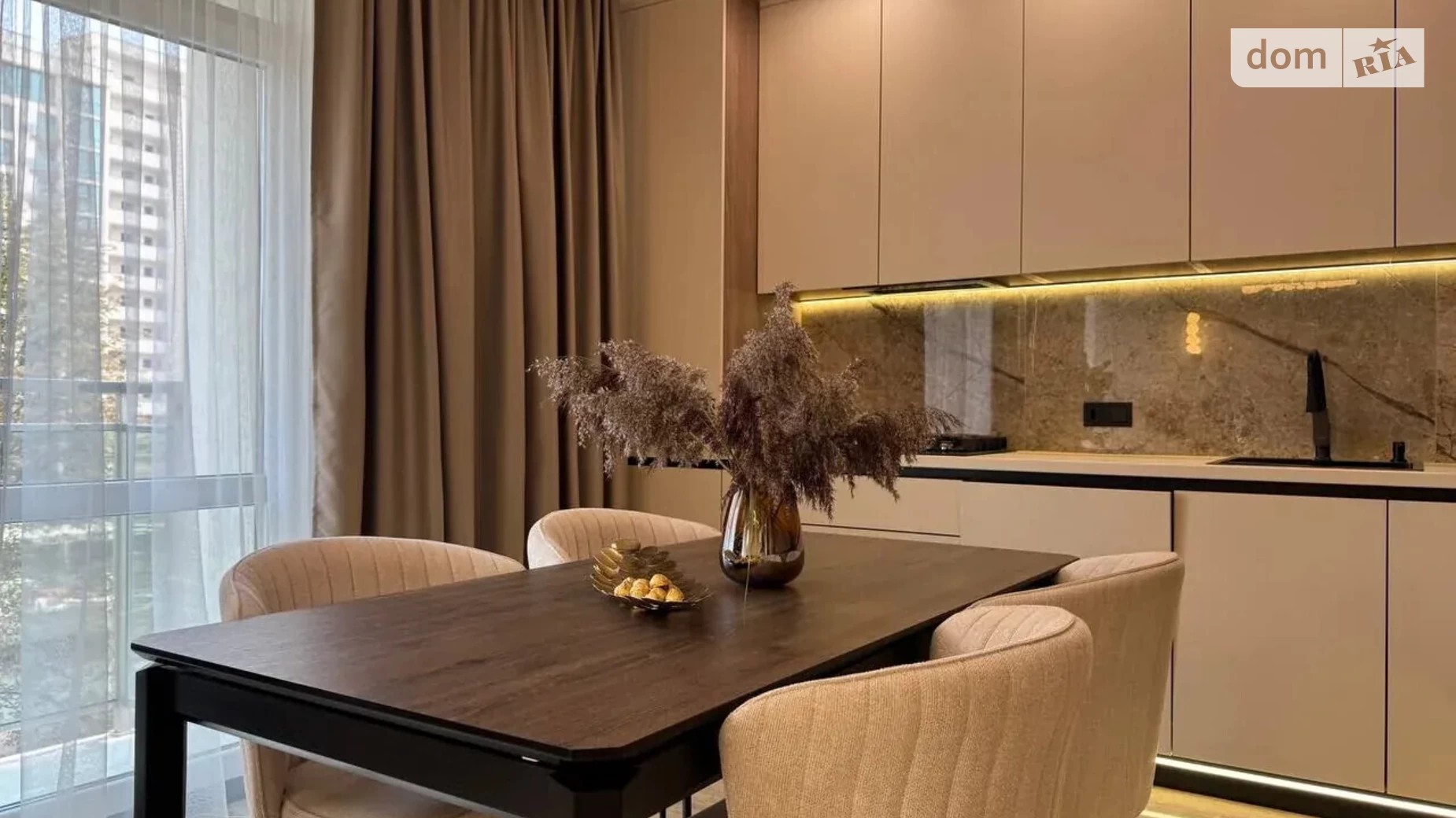 Продается 4-комнатная квартира 92.3 кв. м в Ивано-Франковске, ул. Гетьмана Ивана Мазепы - фото 2