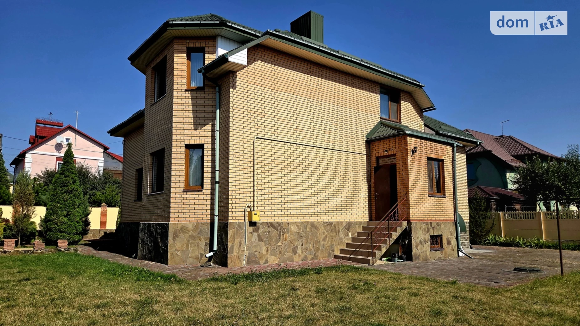 Продается дом на 2 этажа 271 кв. м с бассейном, цена: 290000 $ - фото 3