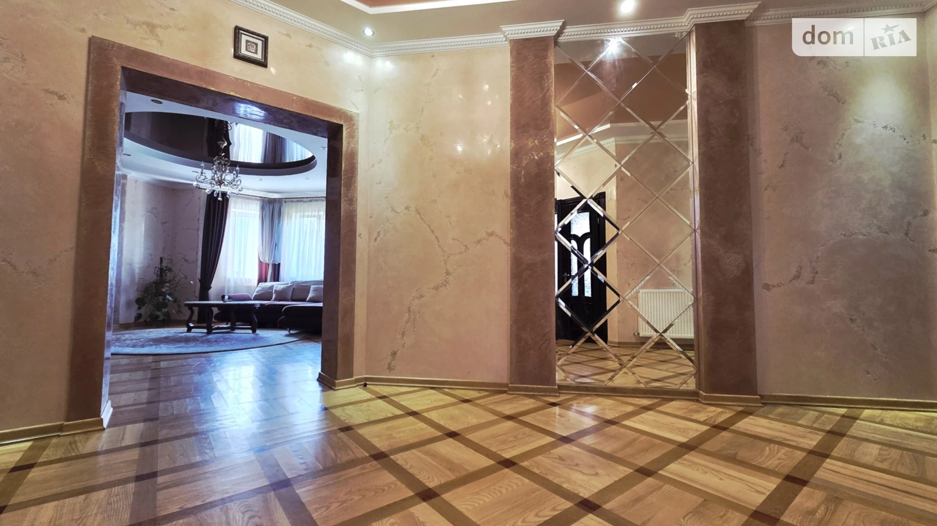 Продается дом на 2 этажа 271 кв. м с бассейном, цена: 290000 $ - фото 4