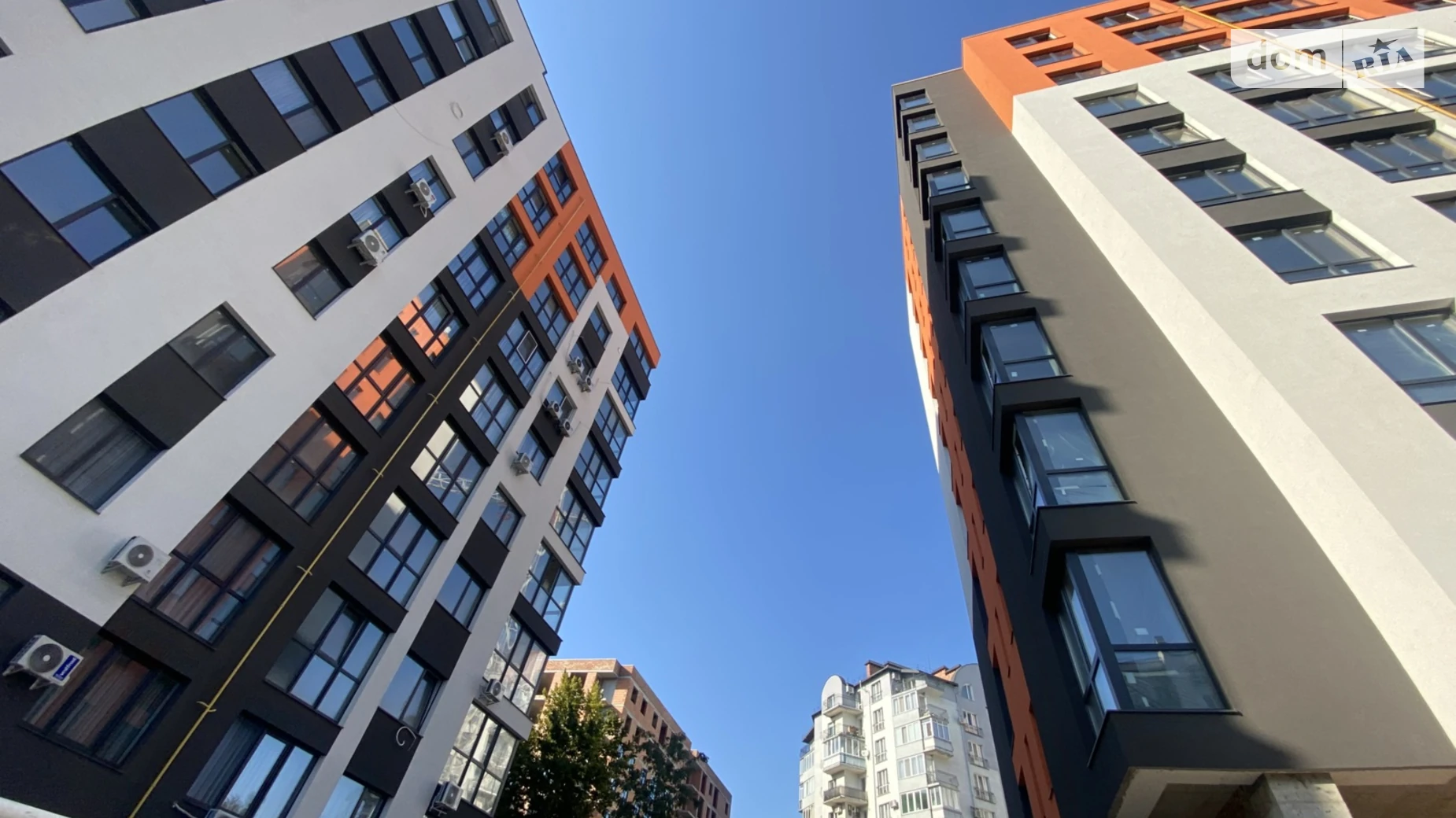 Продается 1-комнатная квартира 44.7 кв. м в Ивано-Франковске, ул. Национальной Гвардии, 3 - фото 2