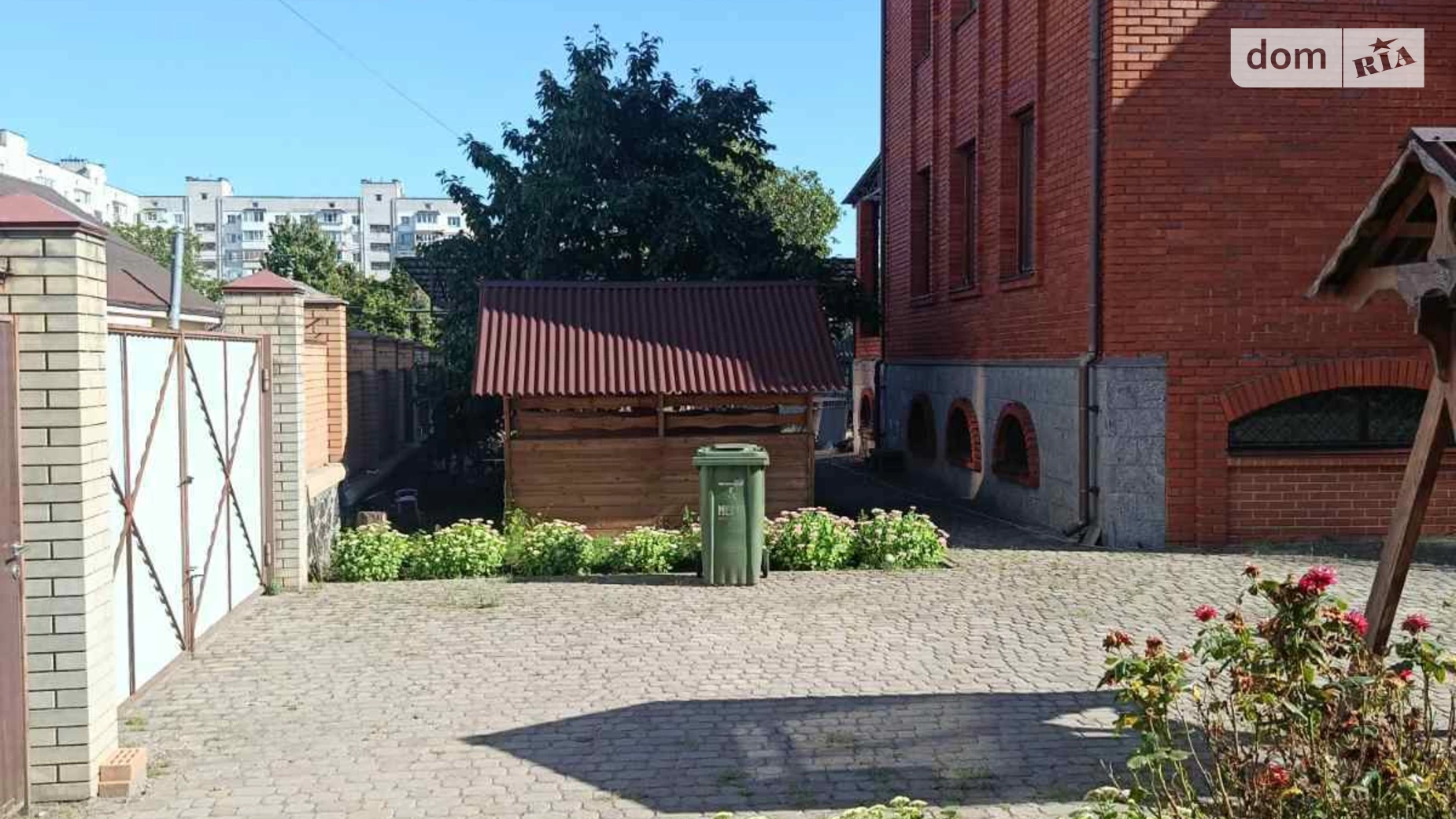 Продается дом на 3 этажа 585 кв. м с террасой, цена: 733000 $ - фото 3
