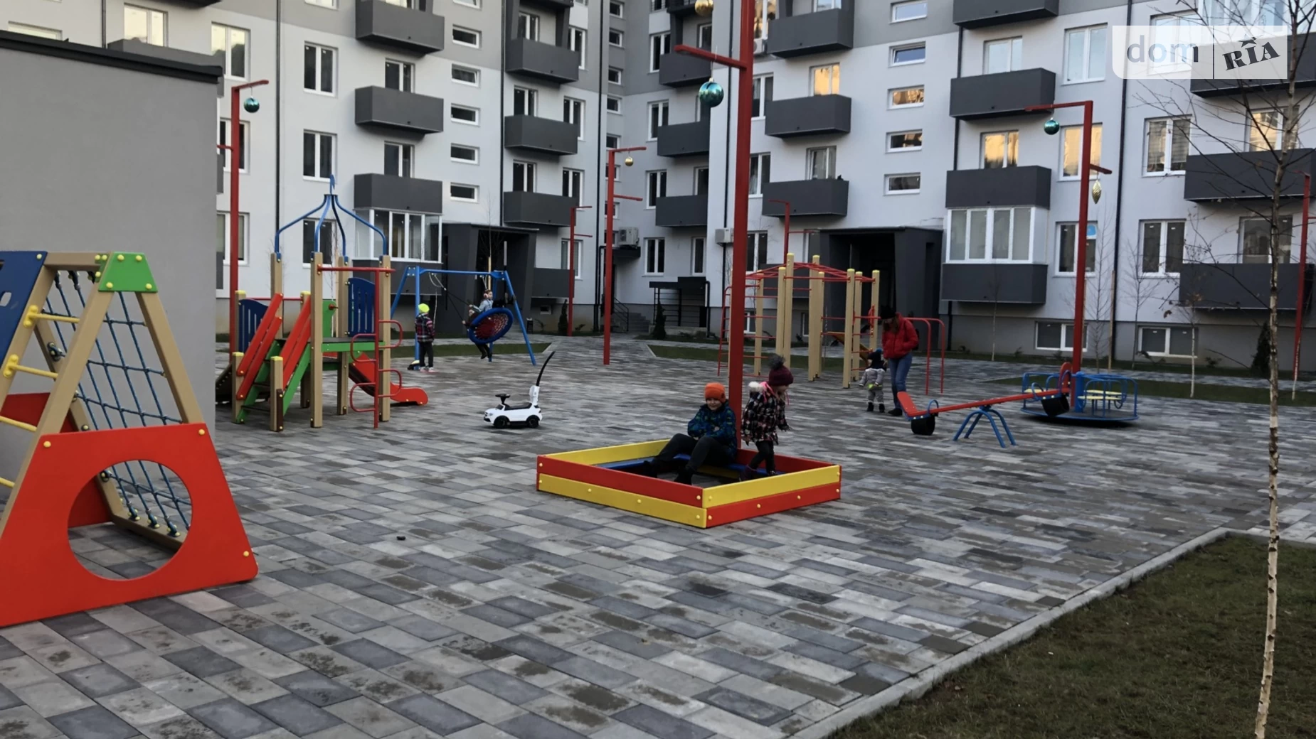 Продается 2-комнатная квартира 61.2 кв. м в Ужгороде, ул. Национальной Гвардии(Гвардейская), 51А - фото 2