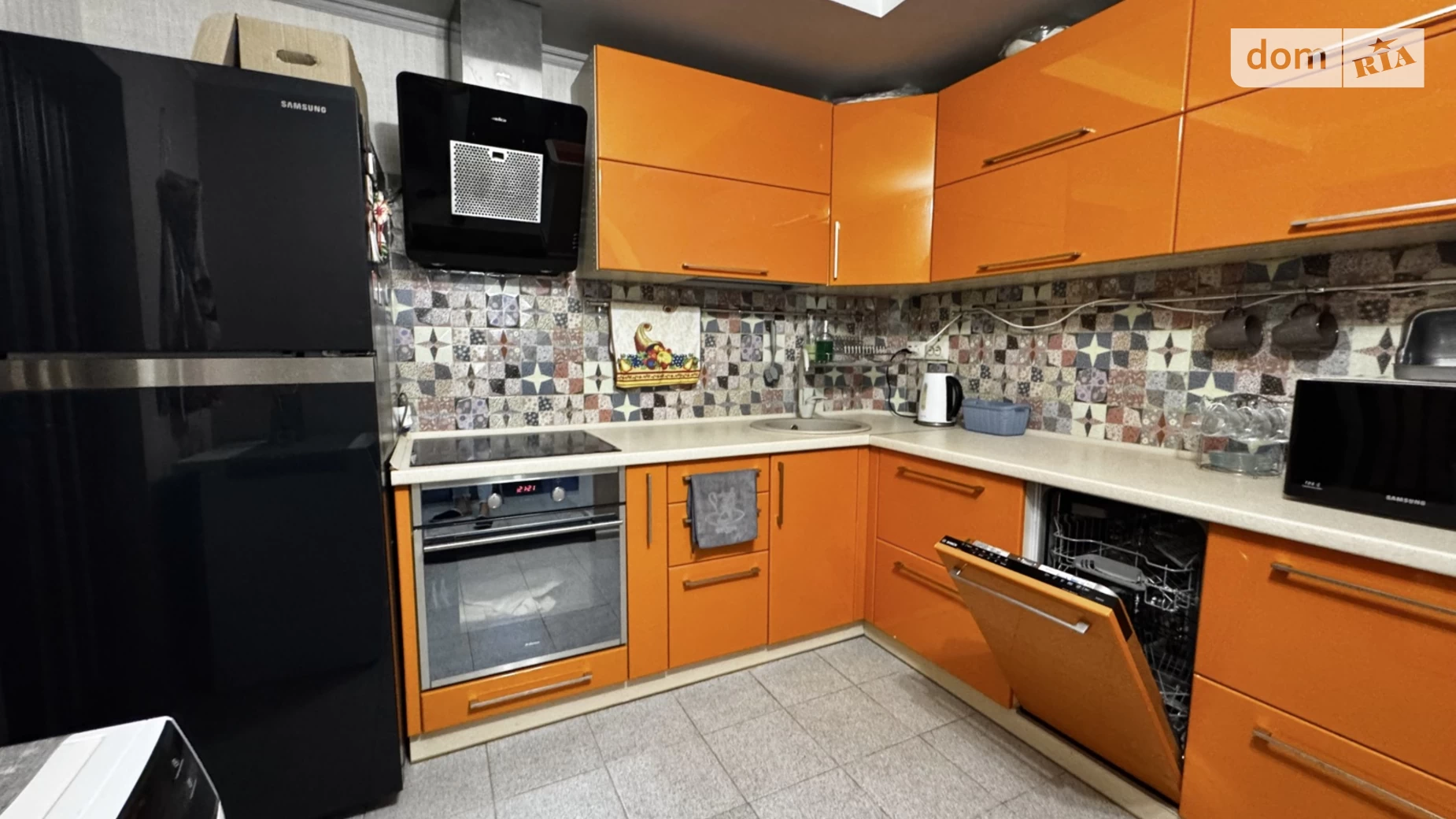 Сдается в аренду дом на 2 этажа 110 кв. м с гаражом, цена: 700 € - фото 5