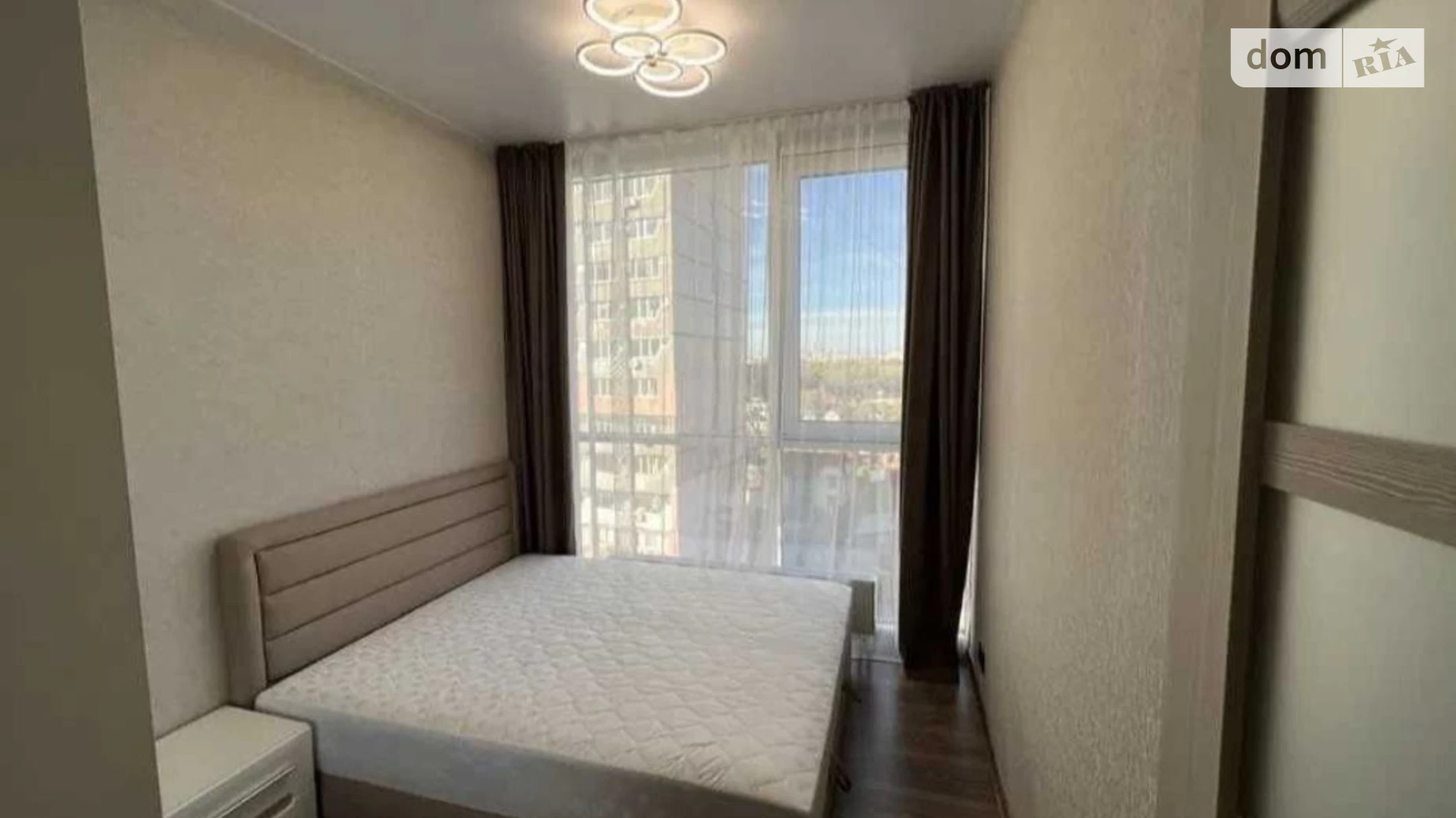 Продается 3-комнатная квартира 45 кв. м в Днепре, просп. Науки(Гагарина), 112А - фото 2