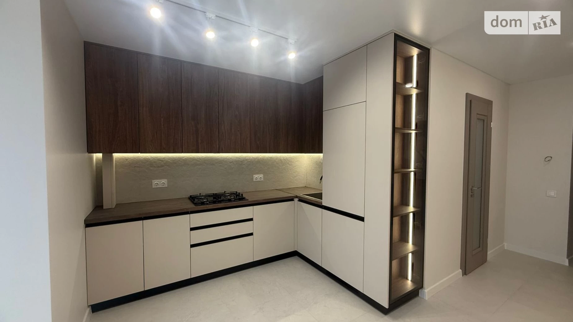 2-комнатная квартира 46 кв. м в Тернополе, ул. Владимира Великого, 9А - фото 4