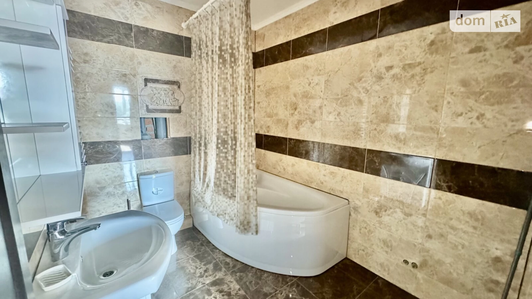 Продается 2-комнатная квартира 87.3 кв. м в Черткове, ул. Шопена - фото 4