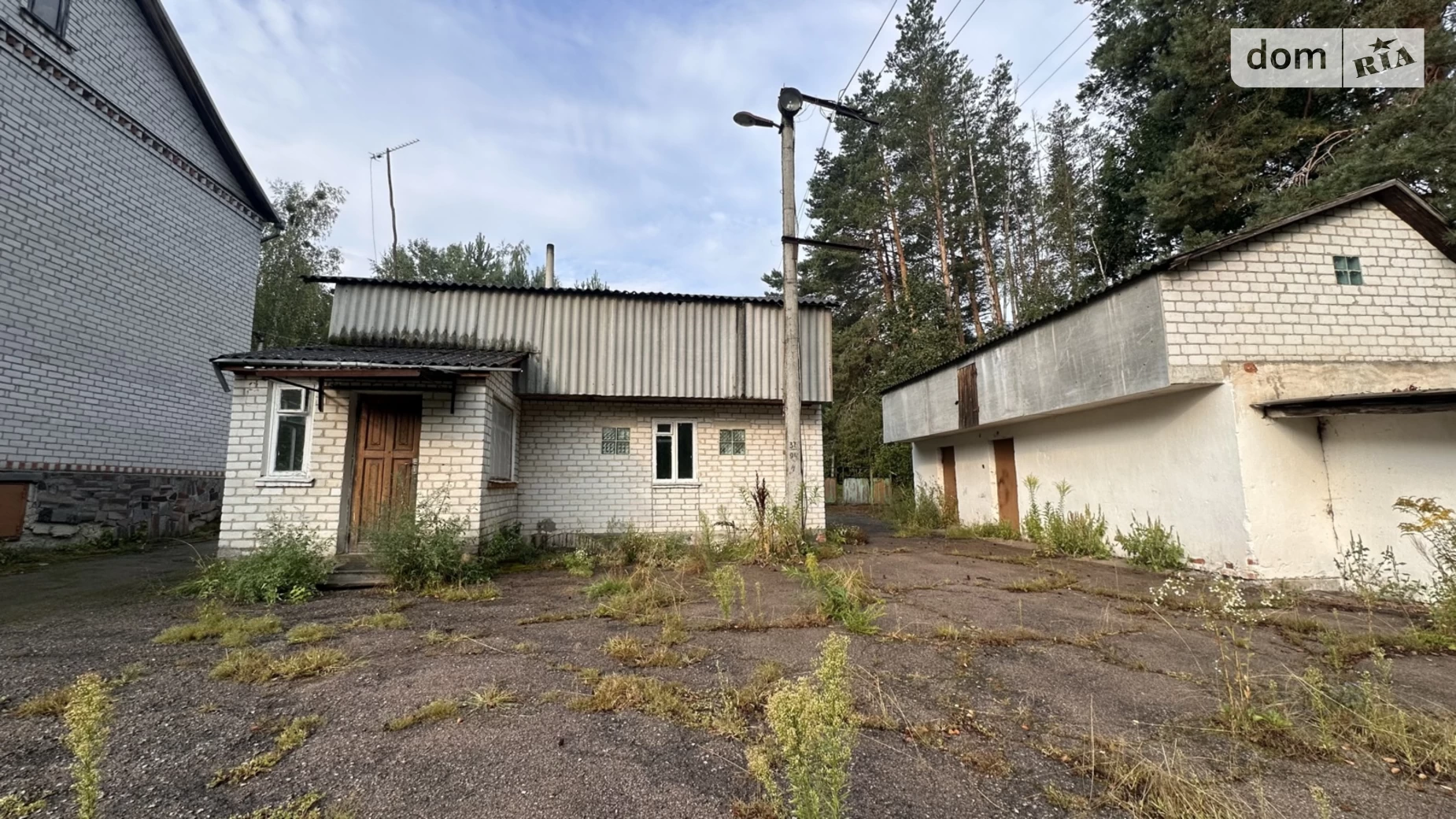Продается дом на 3 этажа 330.6 кв. м с гаражом, цена: 100000 $ - фото 2