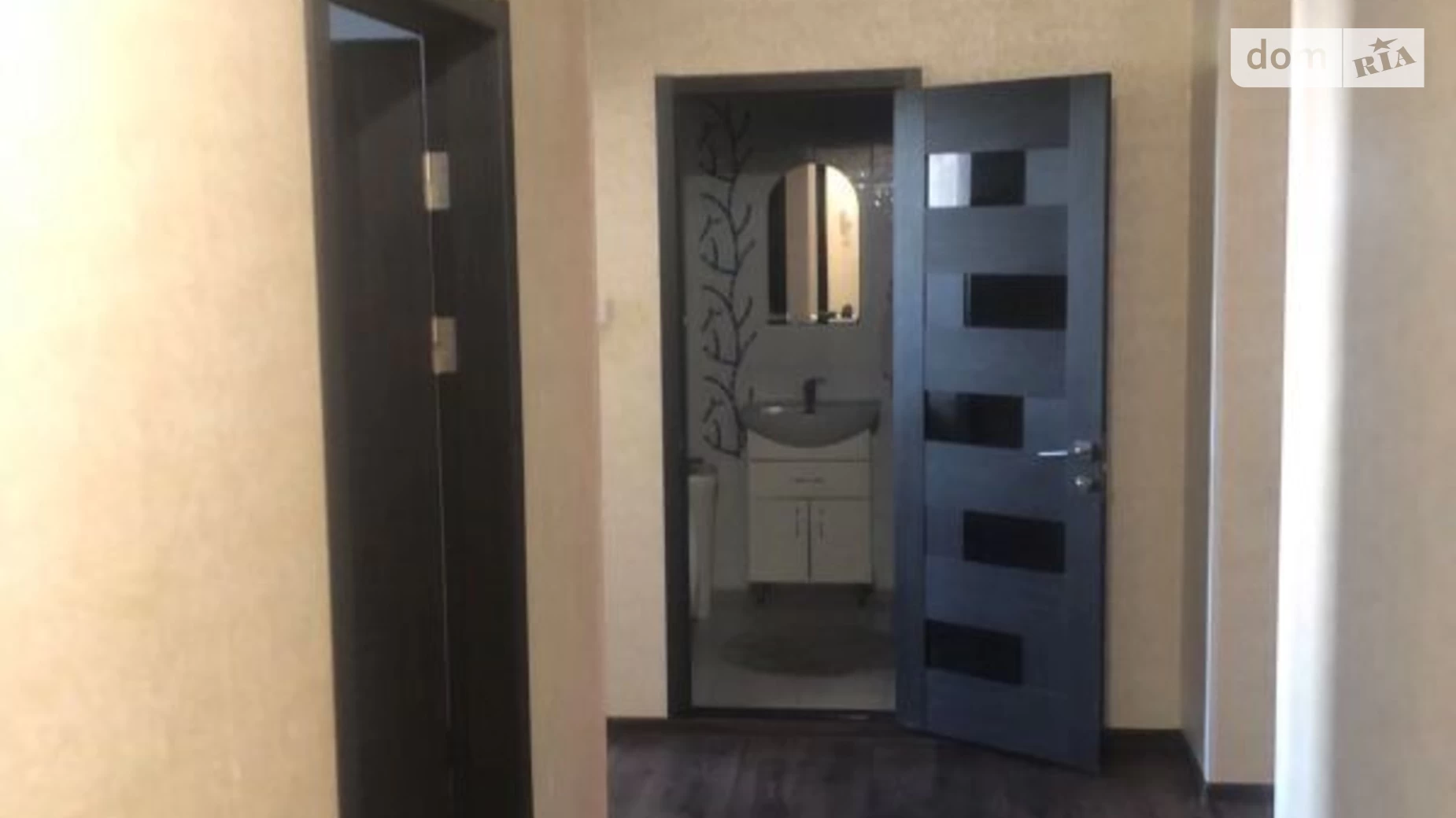 Продается 2-комнатная квартира 65 кв. м в Харькове, ул. Роганская, 130 - фото 2