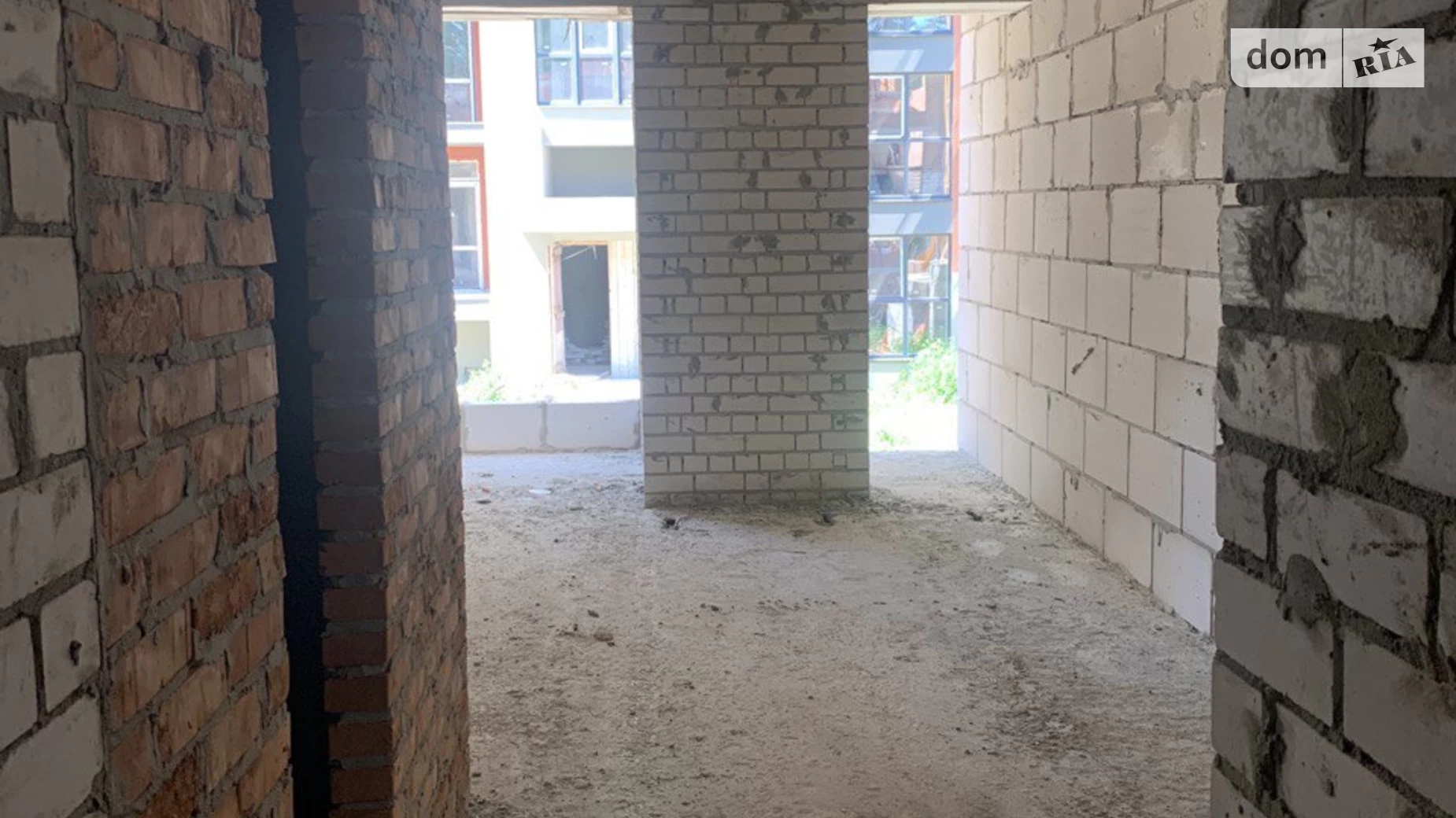 Продается 1-комнатная квартира 31 кв. м в Гостомеле, ул. Соборная, 1 - фото 2