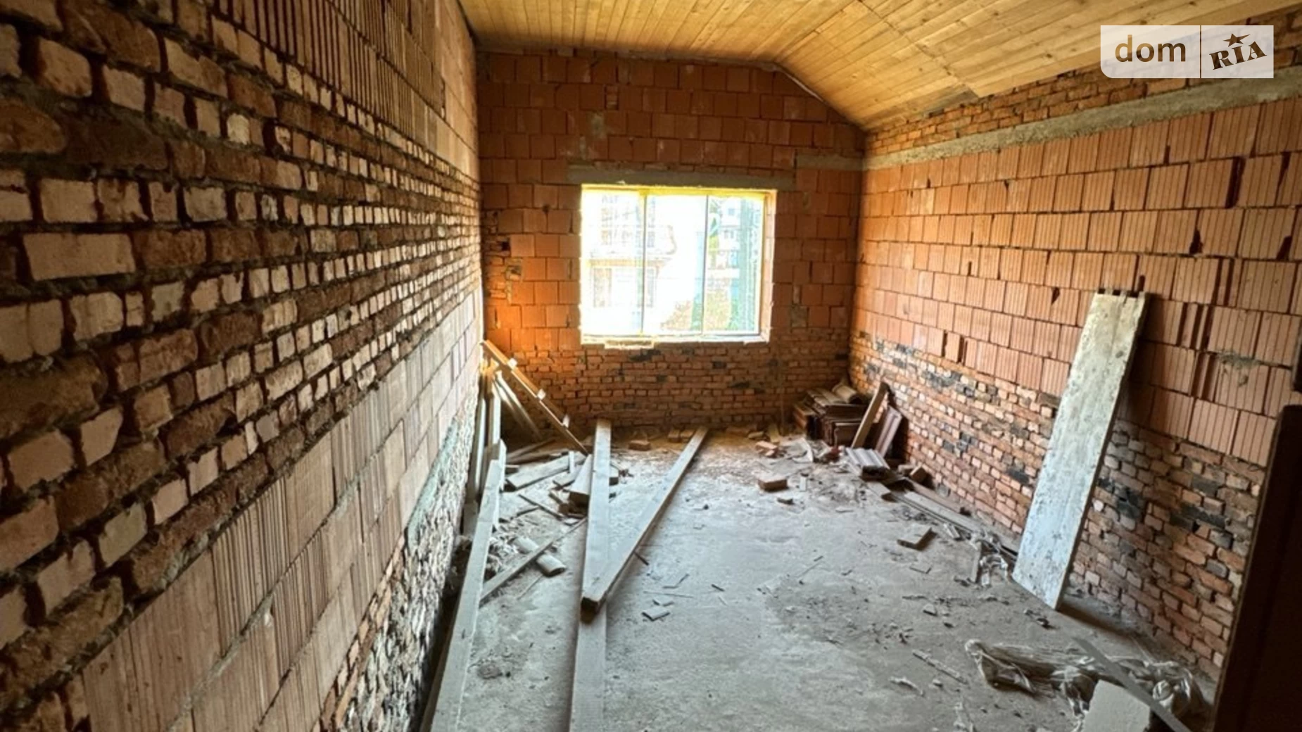Продается дом на 3 этажа 270 кв. м с верандой, цена: 67000 $ - фото 4