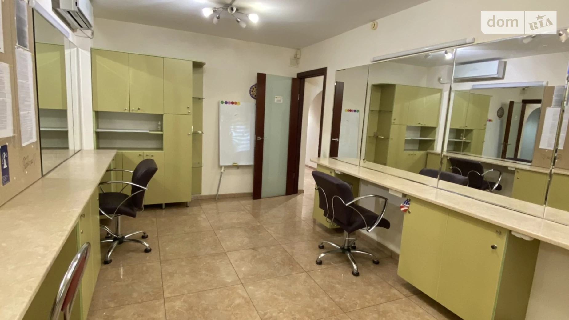 Сдается в аренду офис 100 кв. м в бизнес-центре, цена: 1200 $ - фото 4