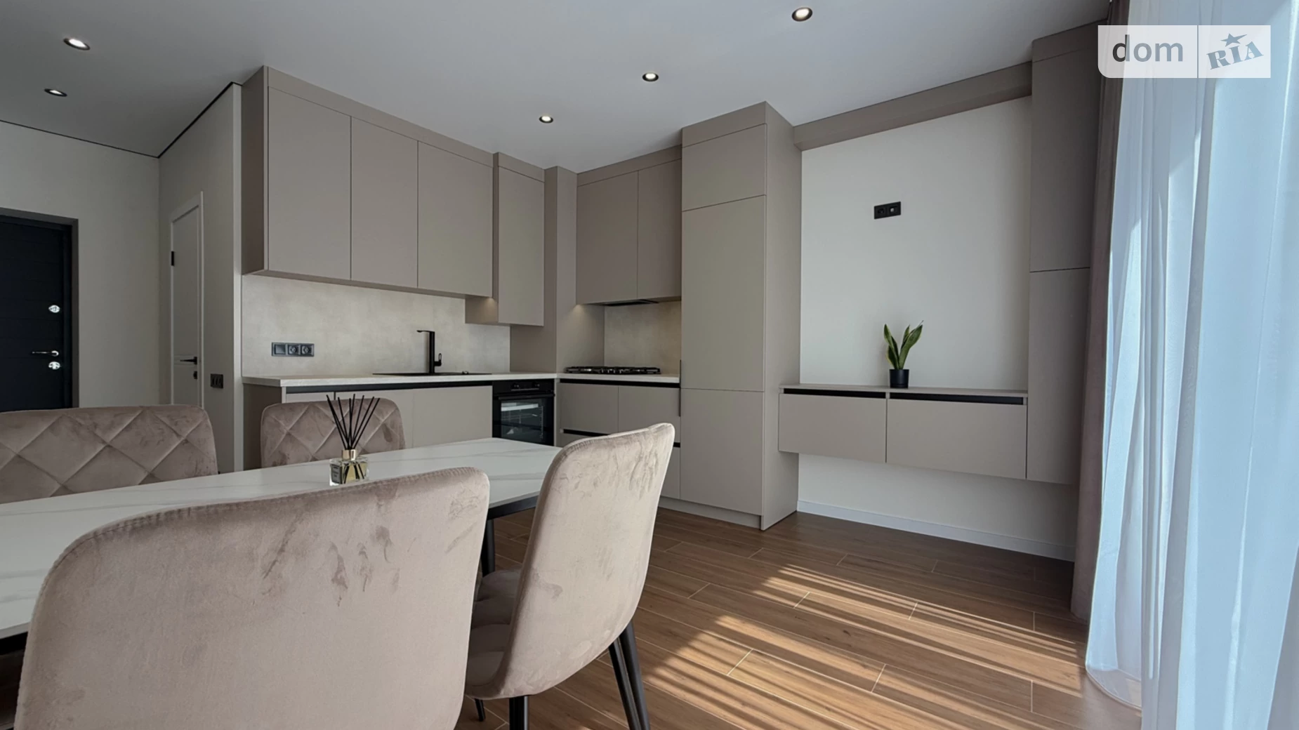 Продается 1-комнатная квартира 42 кв. м в Ровно, ул. Николая Боголюбова, 1 - фото 5