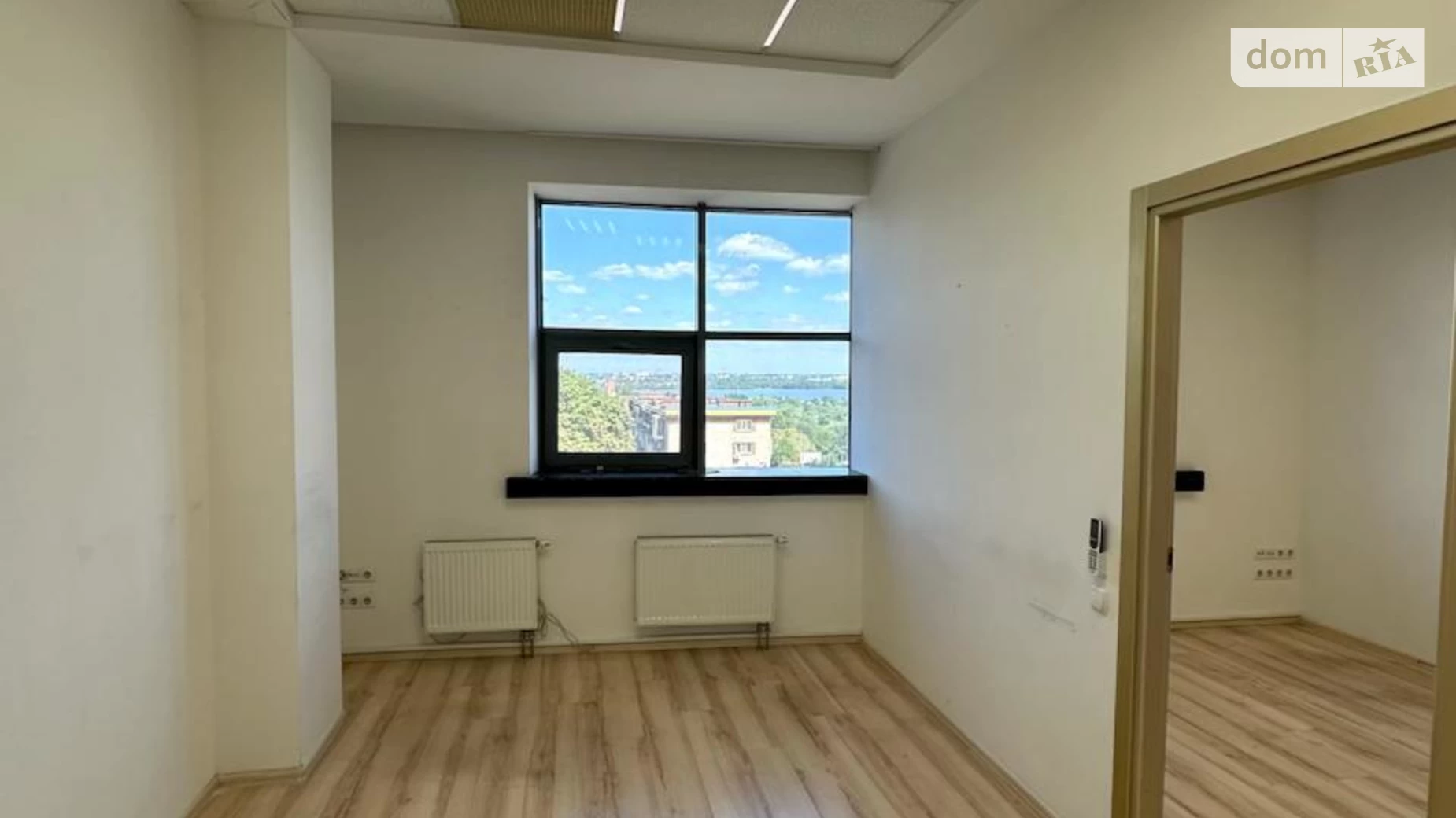Продается офис 157.5 кв. м в бизнес-центре, цена: 150000 $ - фото 5