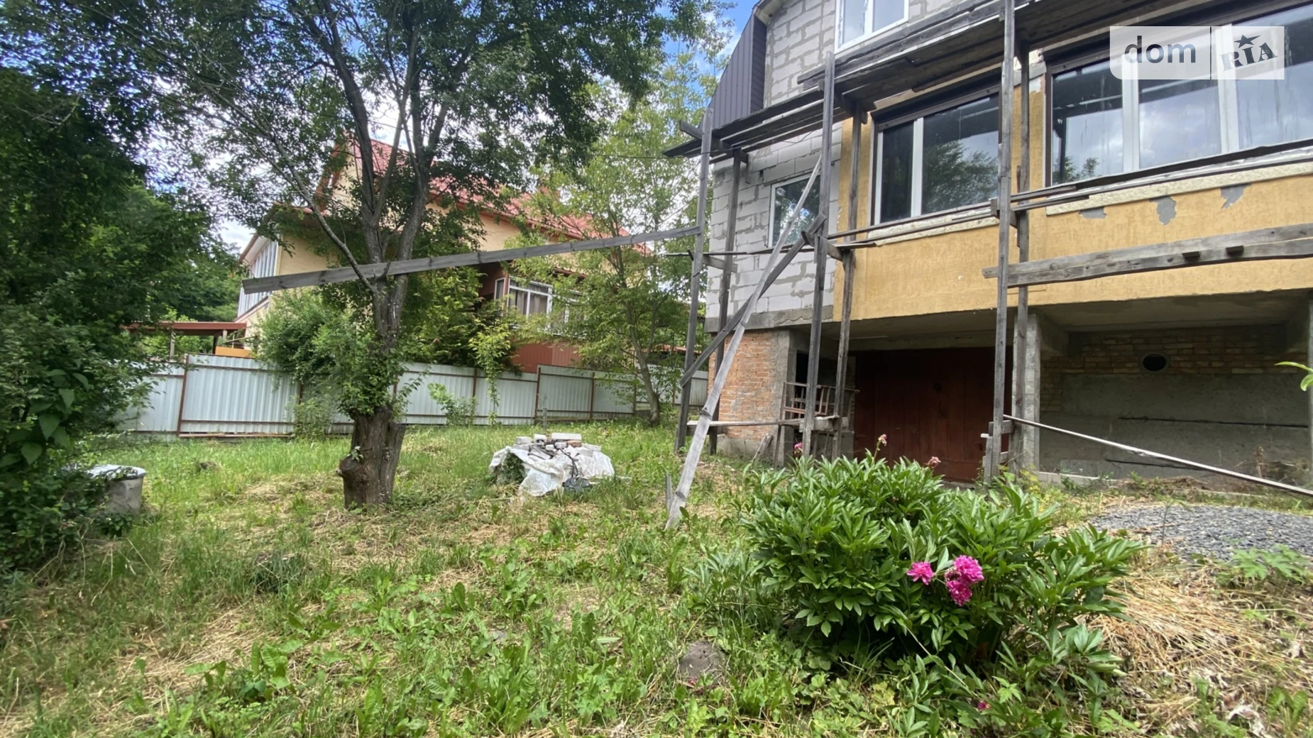 Продается дом на 2 этажа 82.6 кв. м с камином, цена: 26500 $ - фото 2