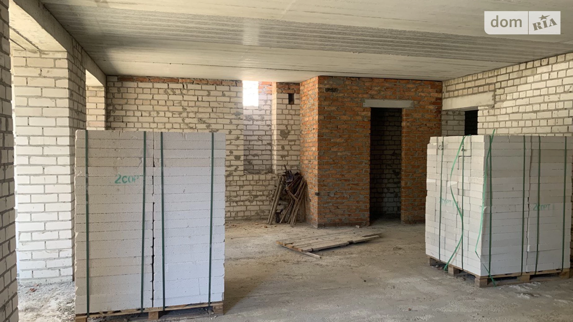 Продается 2-комнатная квартира 64 кв. м в Гостомеле, ул. Соборная, 1 - фото 4