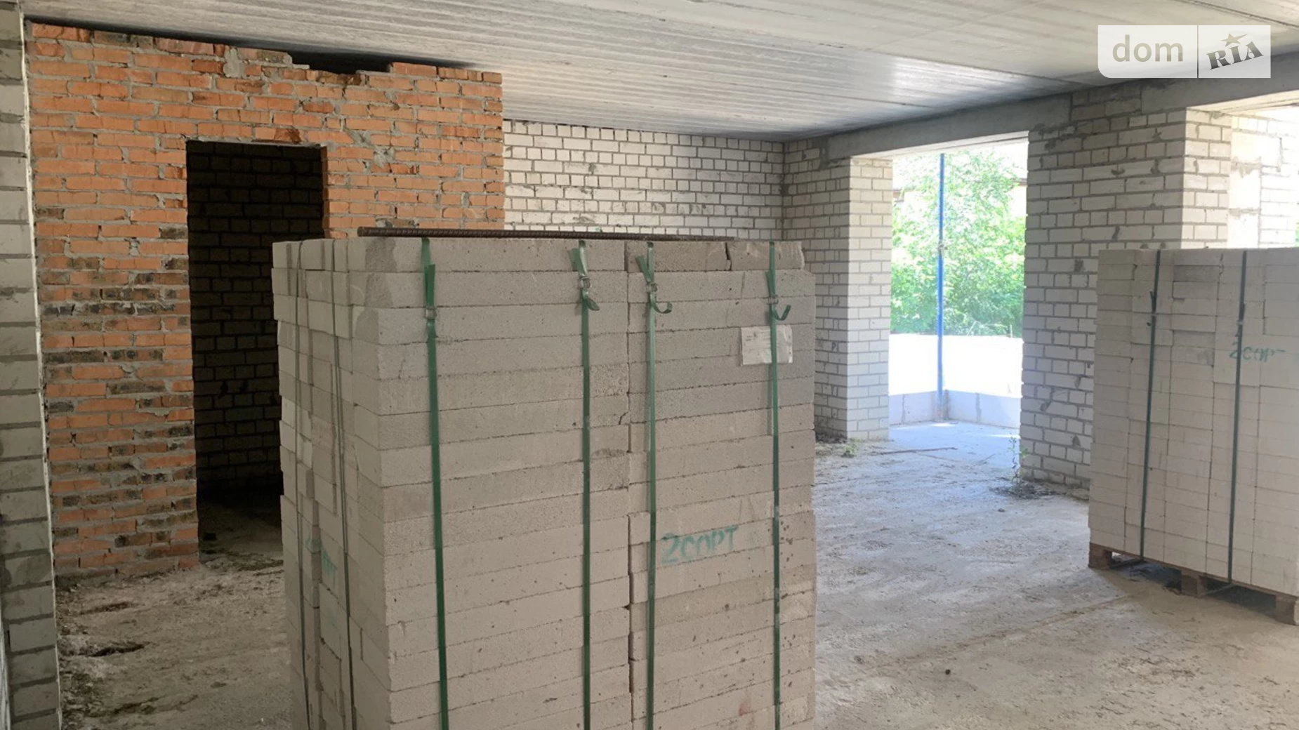 Продается 2-комнатная квартира 64 кв. м в Гостомеле, ул. Соборная, 1 - фото 2