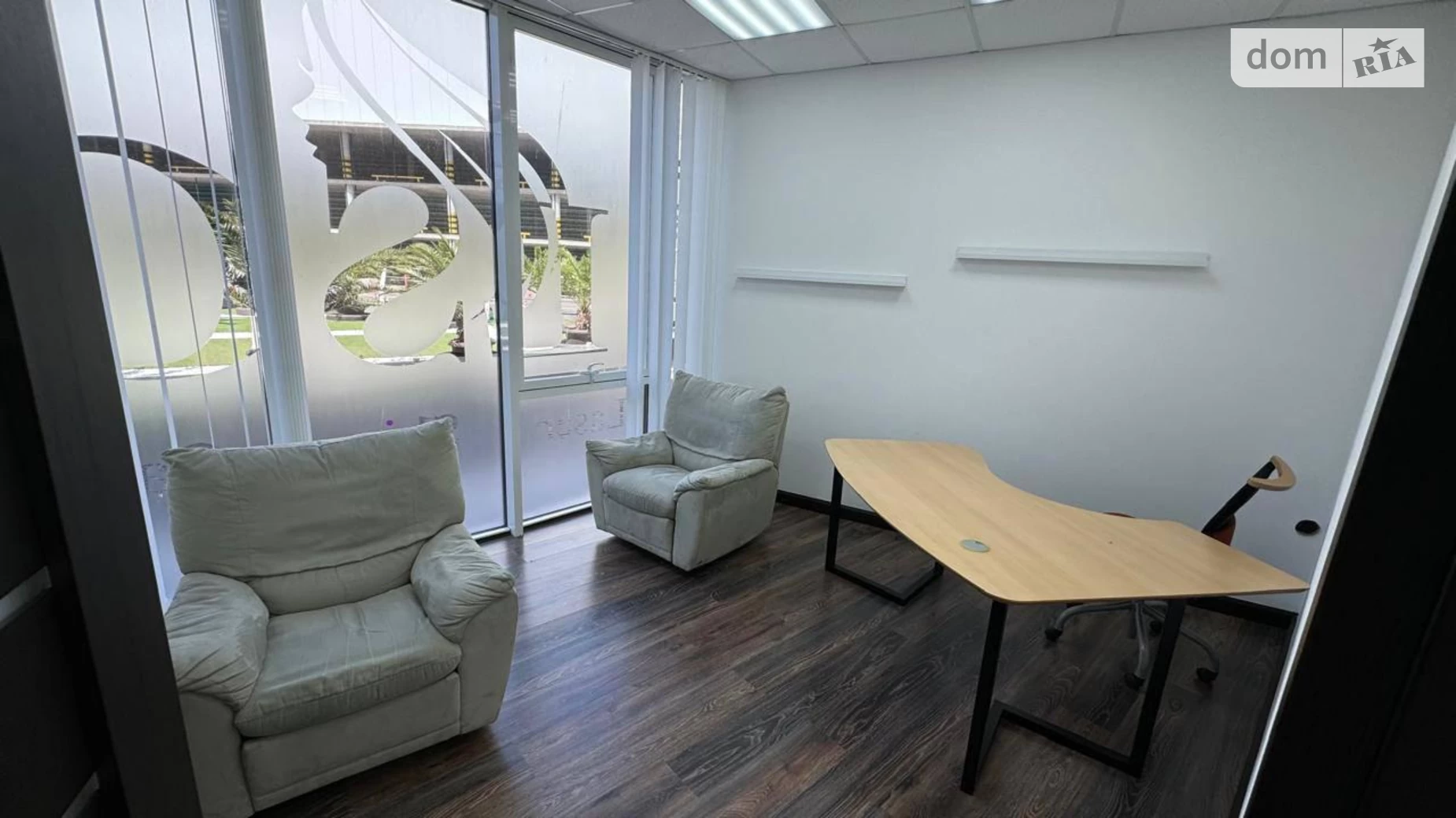 Продается объект сферы услуг 57 кв. м в 4-этажном здании, цена: 95000 $ - фото 5