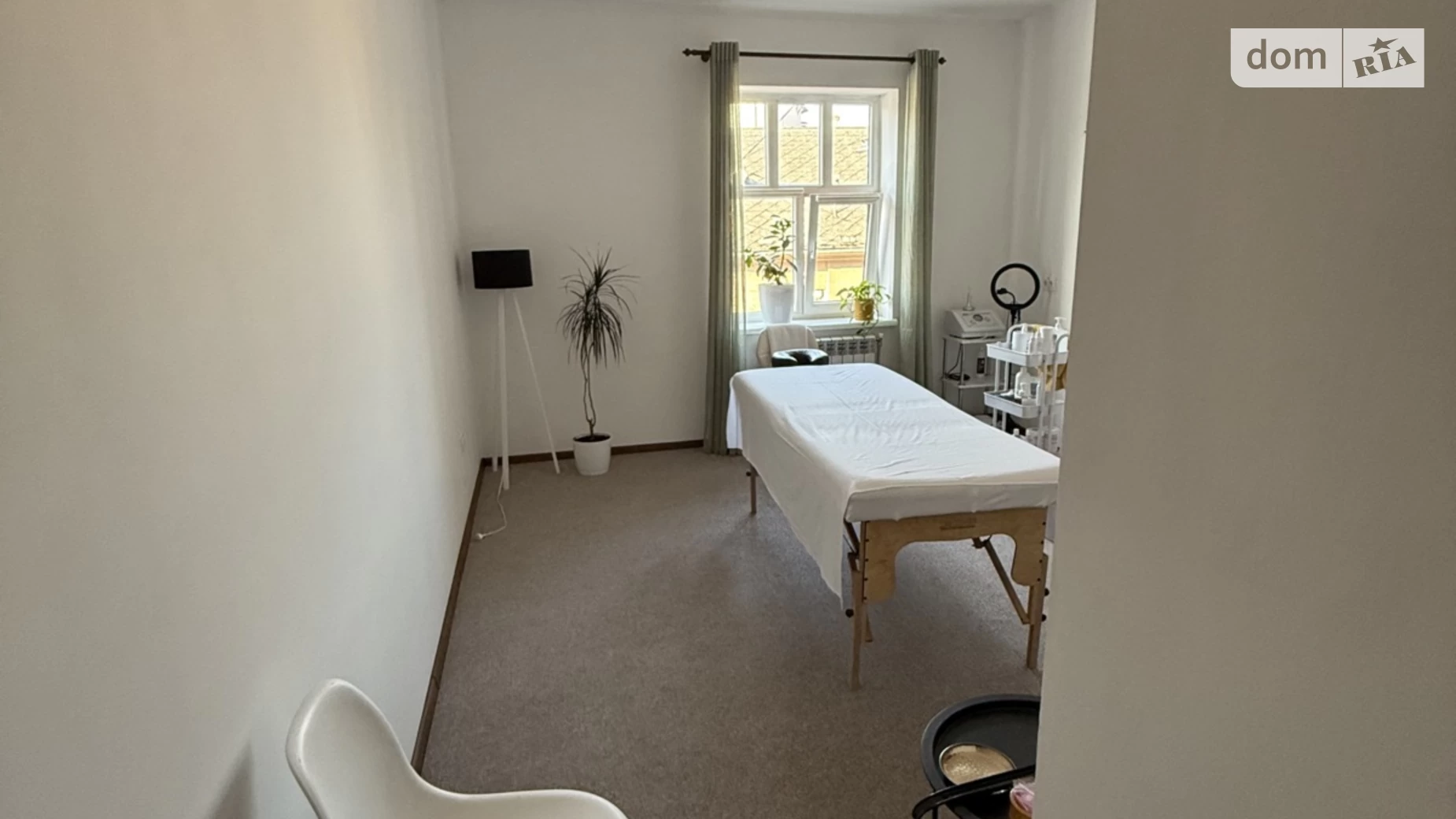 Сдается в аренду офис 75 кв. м в бизнес-центре, цена: 450 € - фото 4